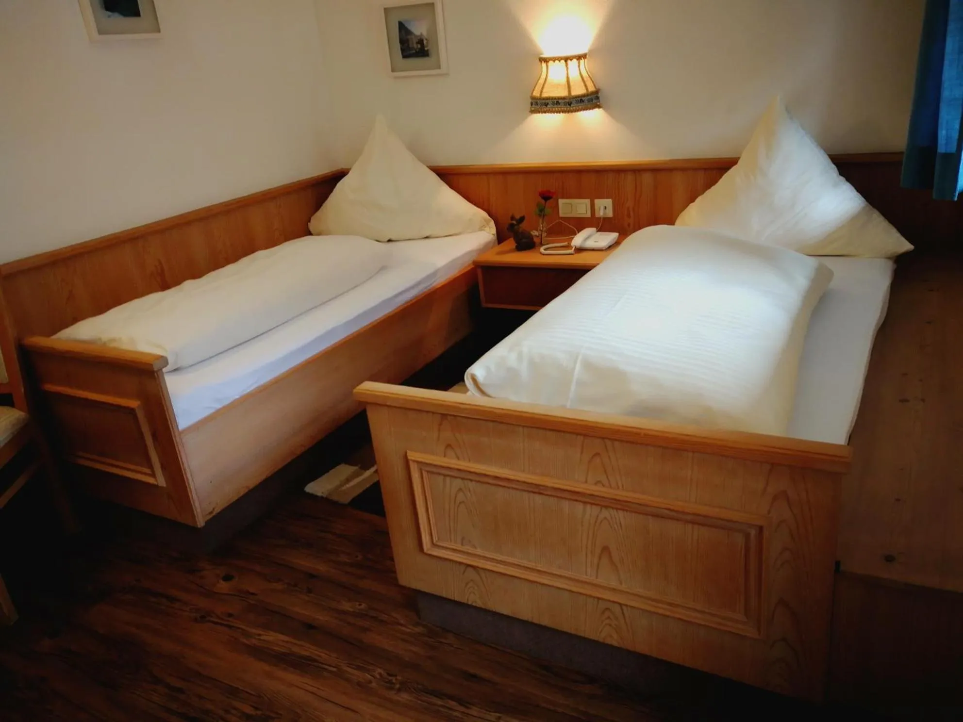 Bed in Hotel Pfrontener Hof