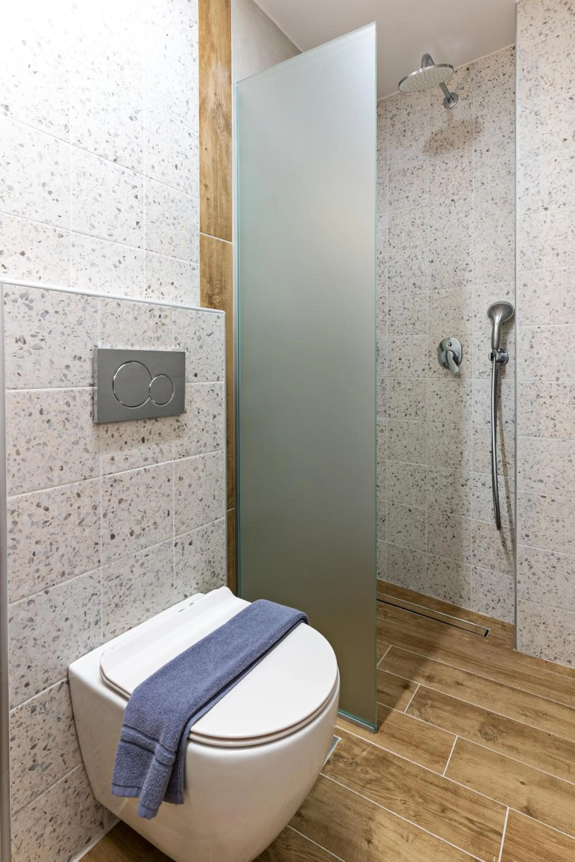 Shower in Erotokritos City Luxury Suites