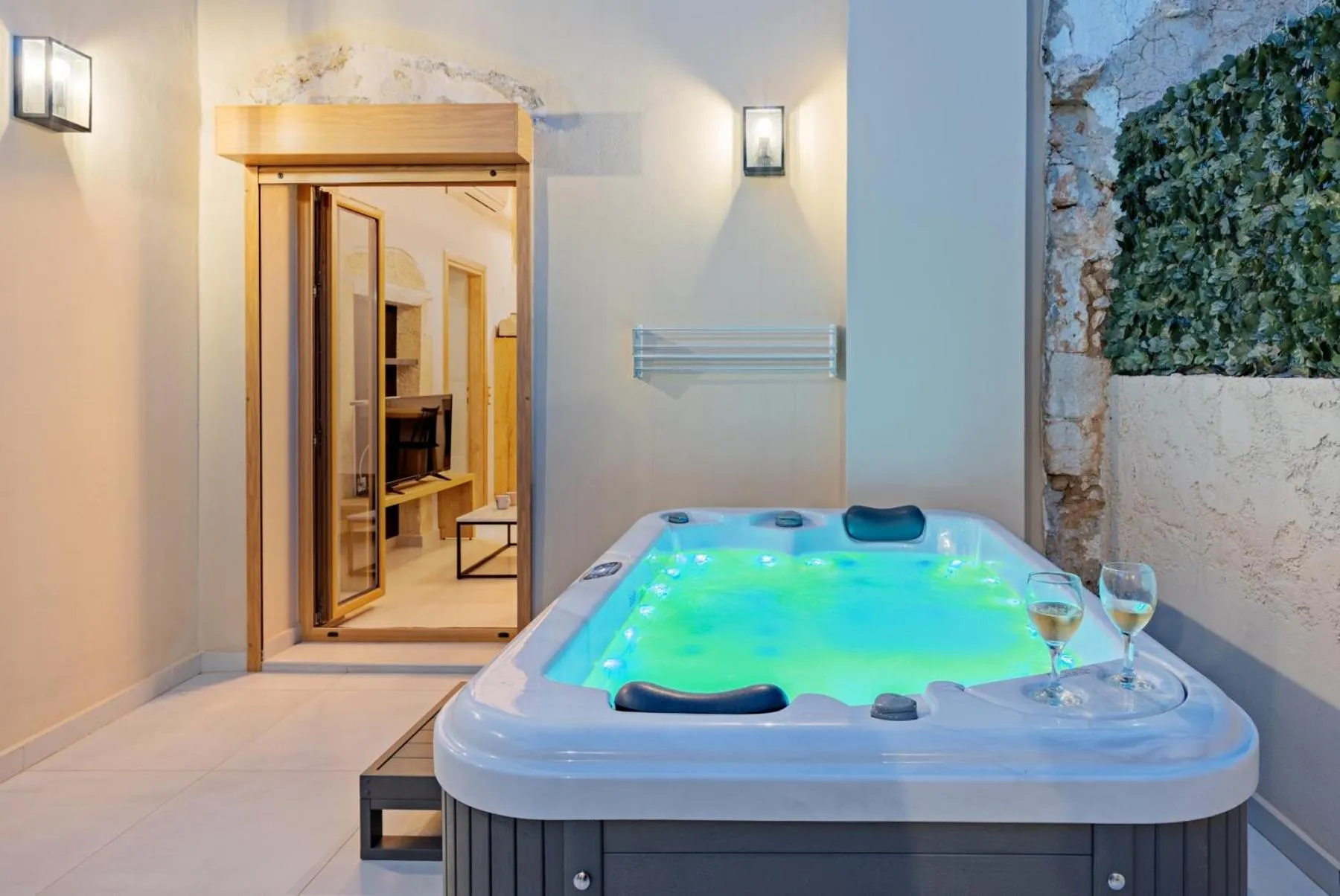 Hot Tub in Erotokritos City Luxury Suites