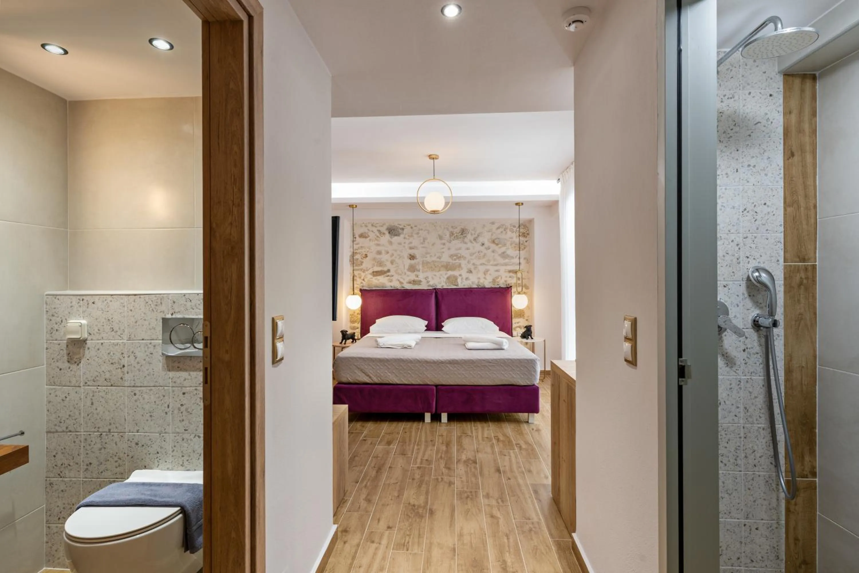 Bedroom, Bed in Erotokritos City Luxury Suites