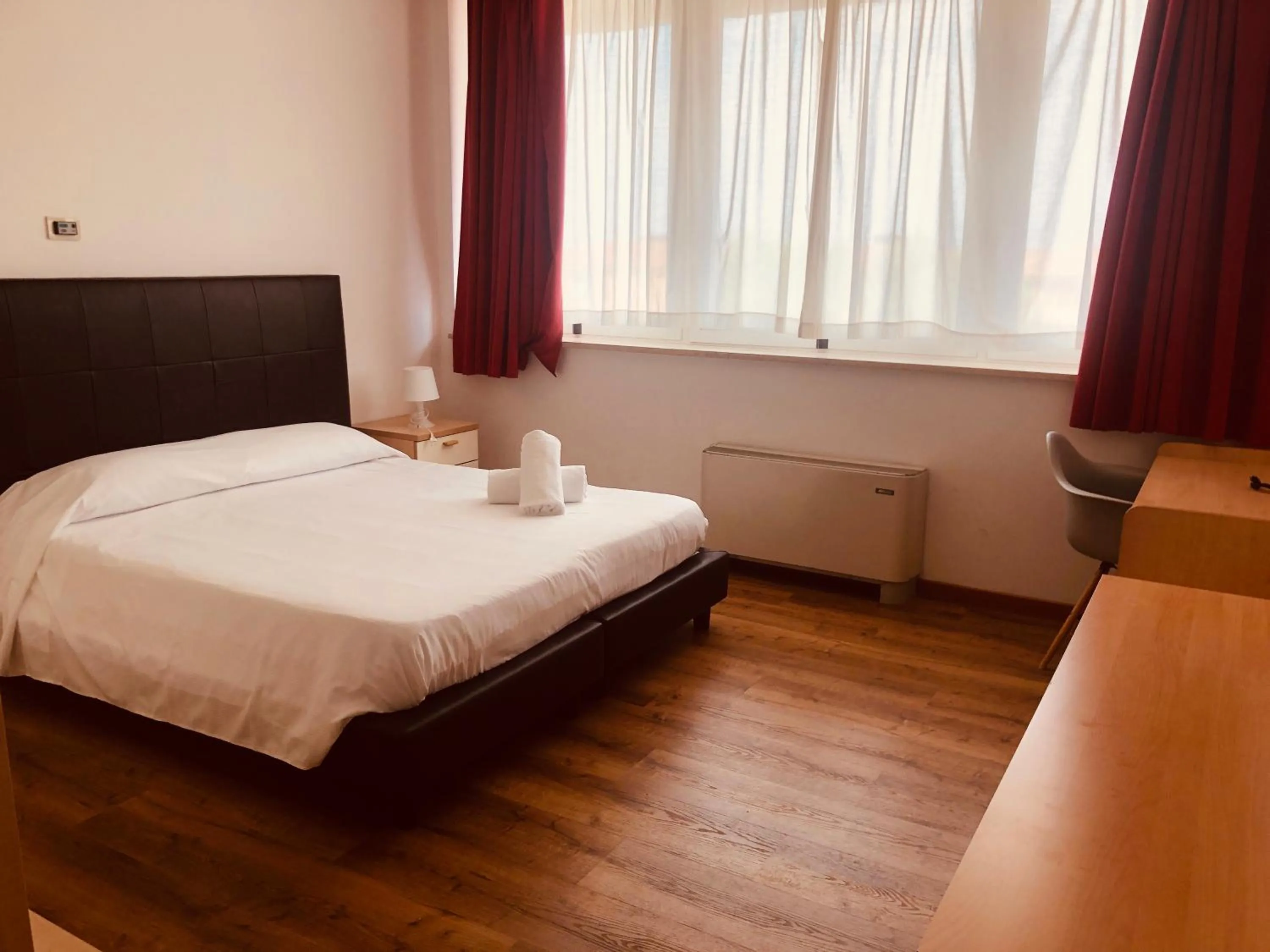 Photo of the whole room, Bed in Joivy Panigale