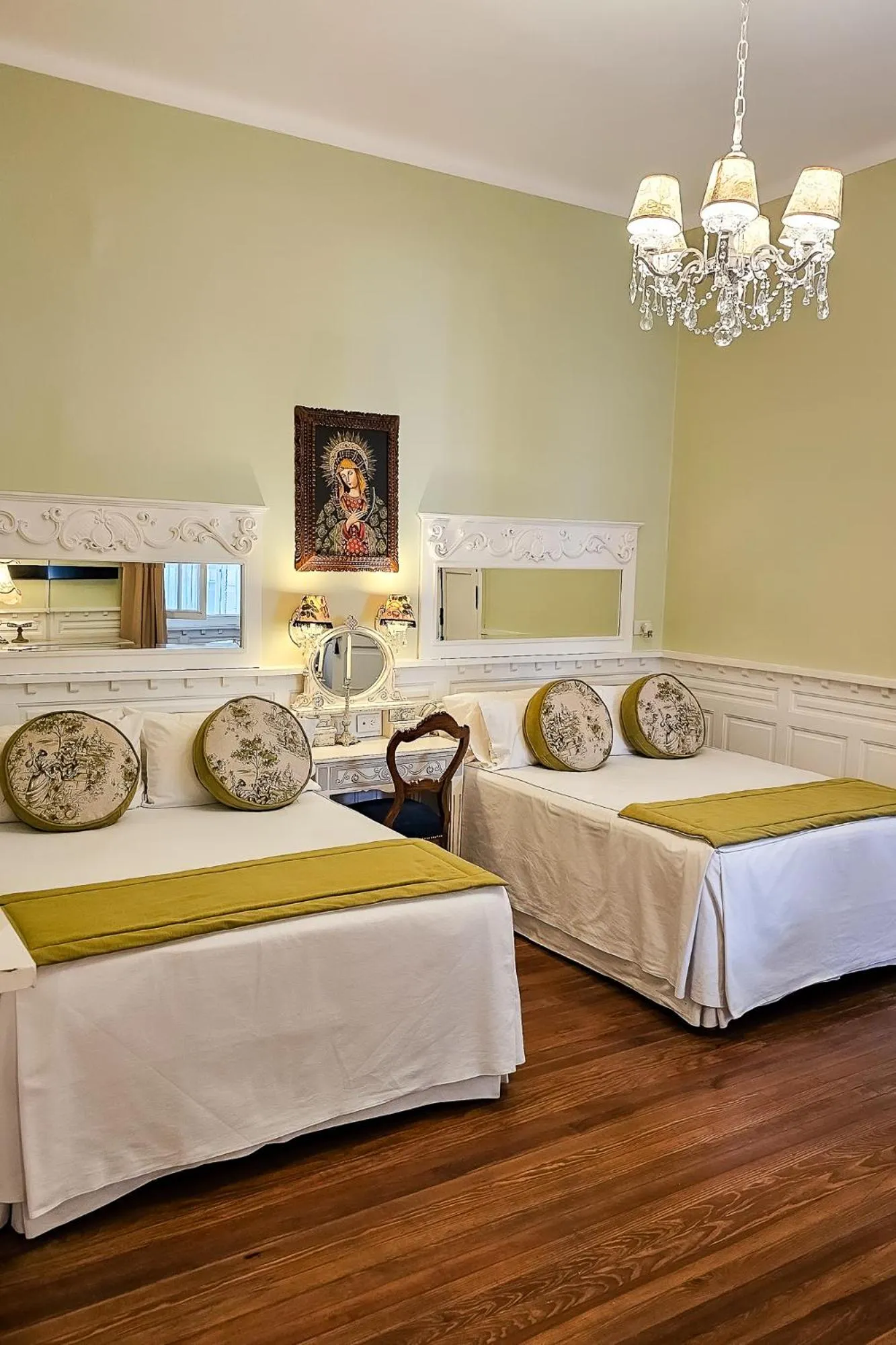 Photo of the whole room, Bed in Villa Vicuña Salta Hotel Boutique