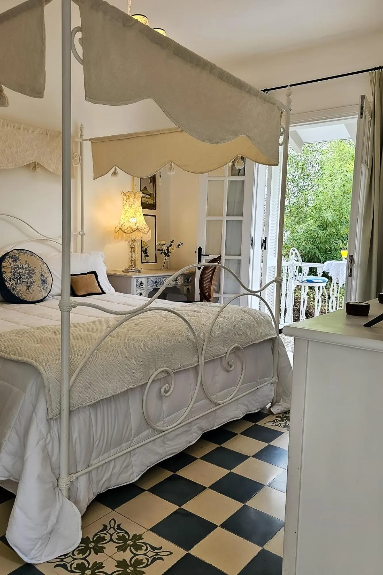 Balcony/Terrace, Bed in Villa Vicuña Salta Hotel Boutique
