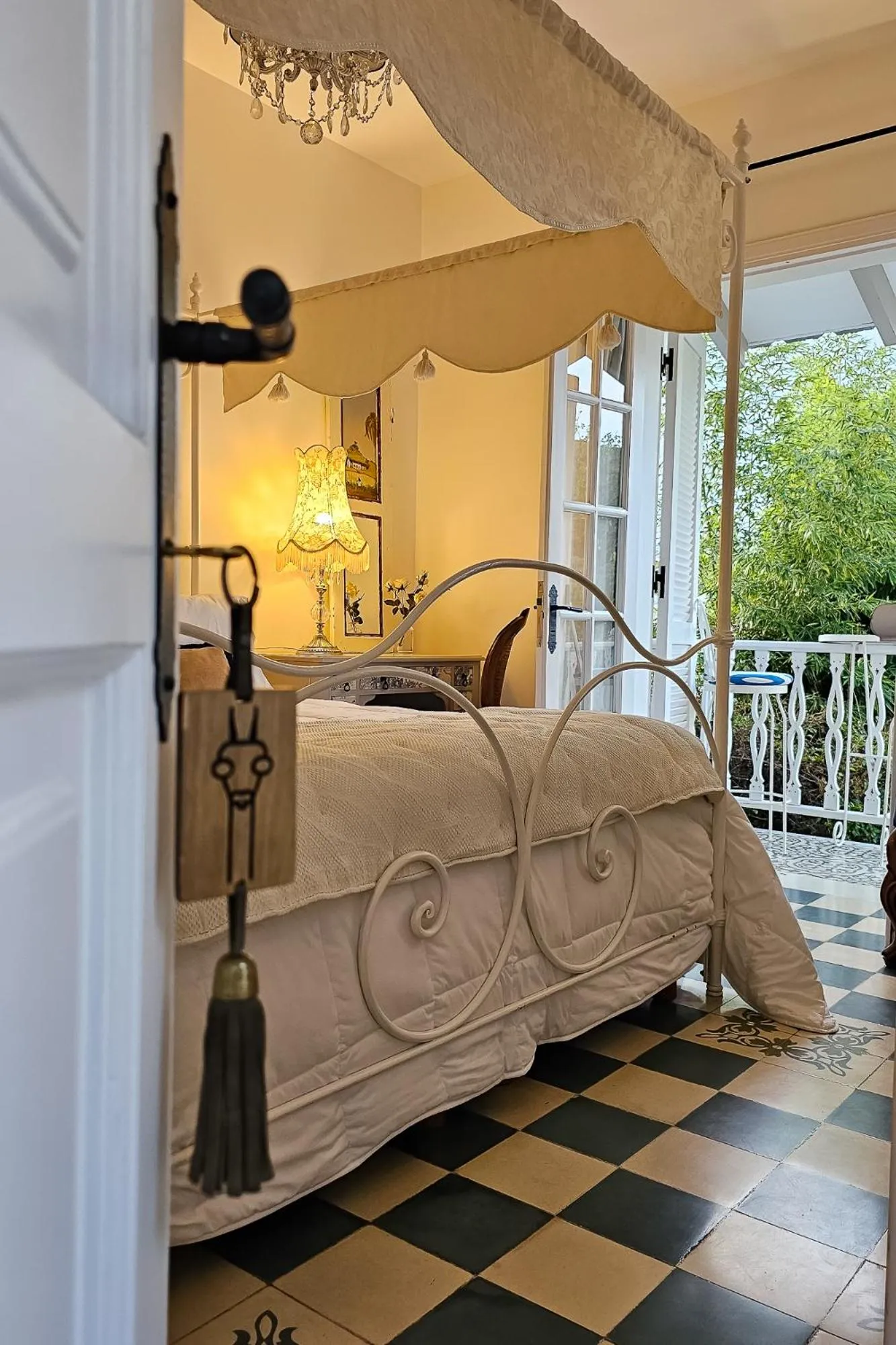 Balcony/Terrace, Bed in Villa Vicuña Salta Hotel Boutique
