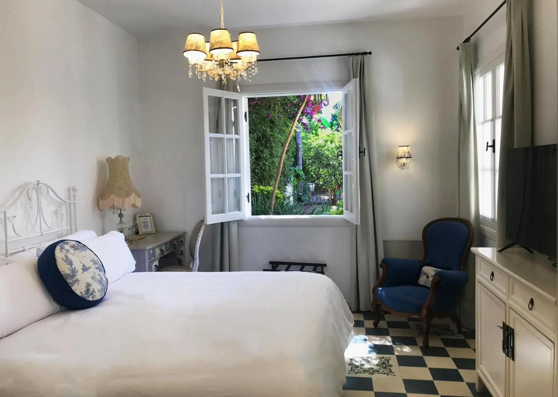 Bed in Villa Vicuña Salta Hotel Boutique