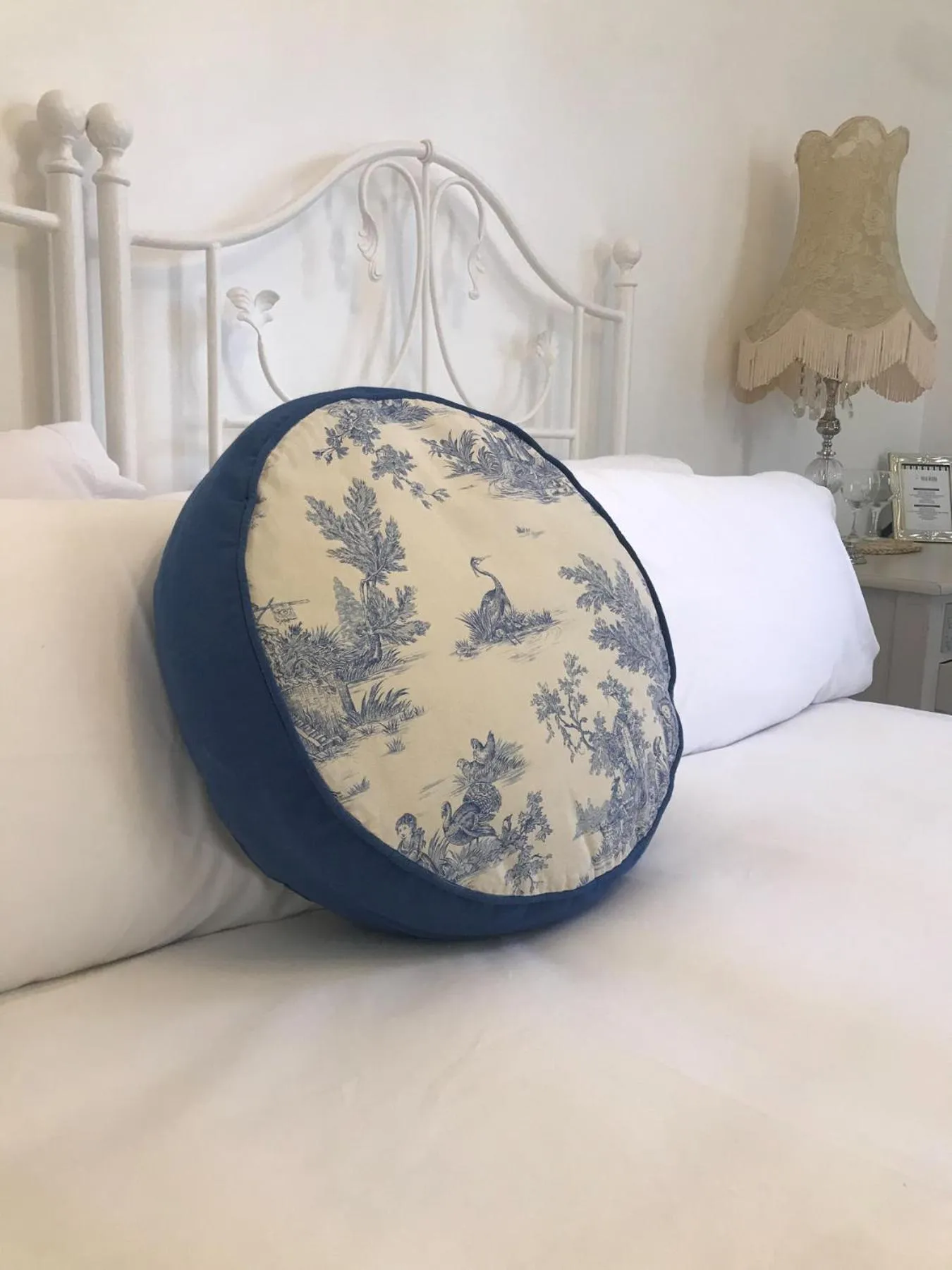 Decorative detail, Bed in Villa Vicuña Salta Hotel Boutique