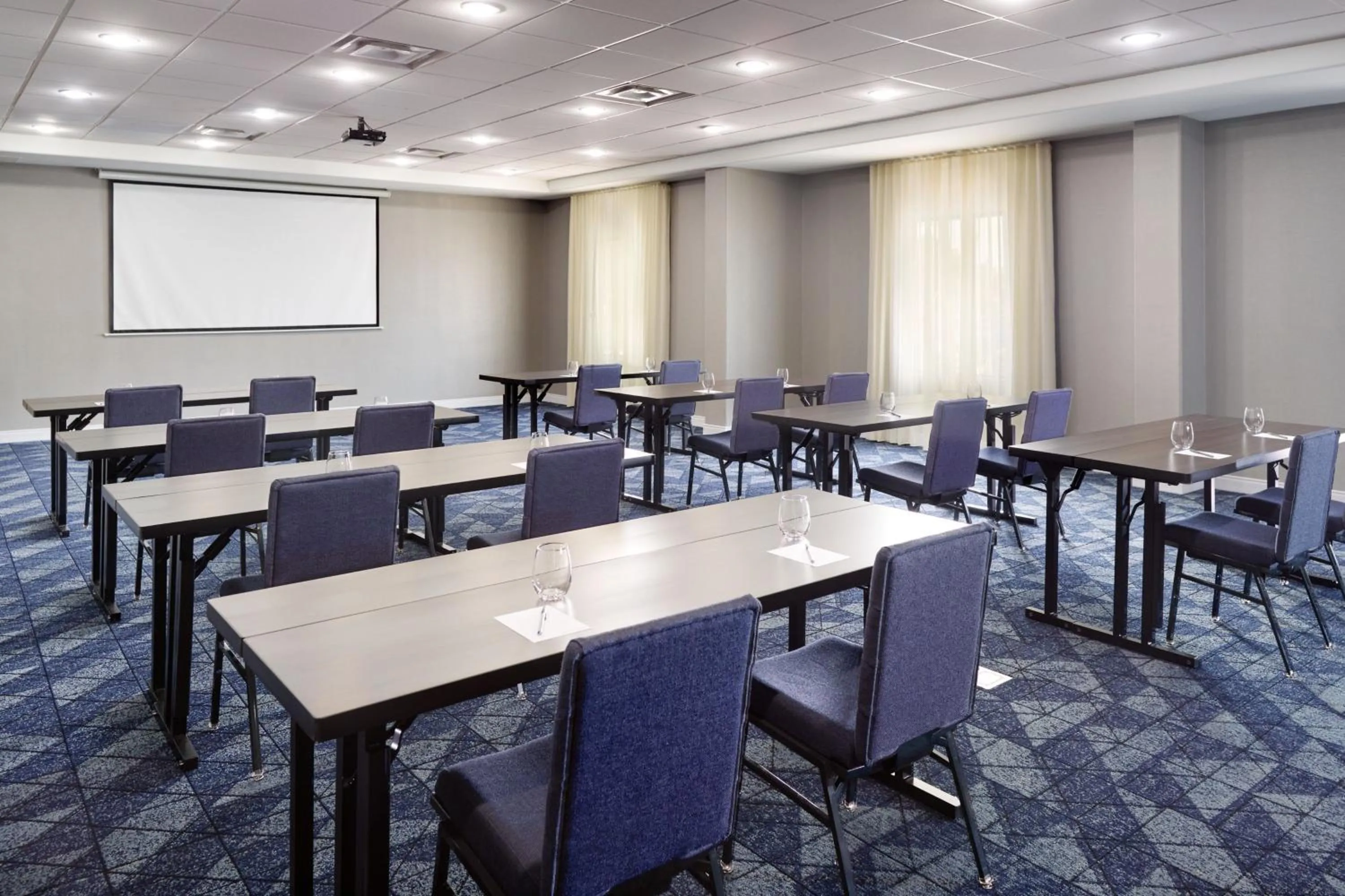 Meeting/conference room in Courtyard by Marriott Atlanta Conyers