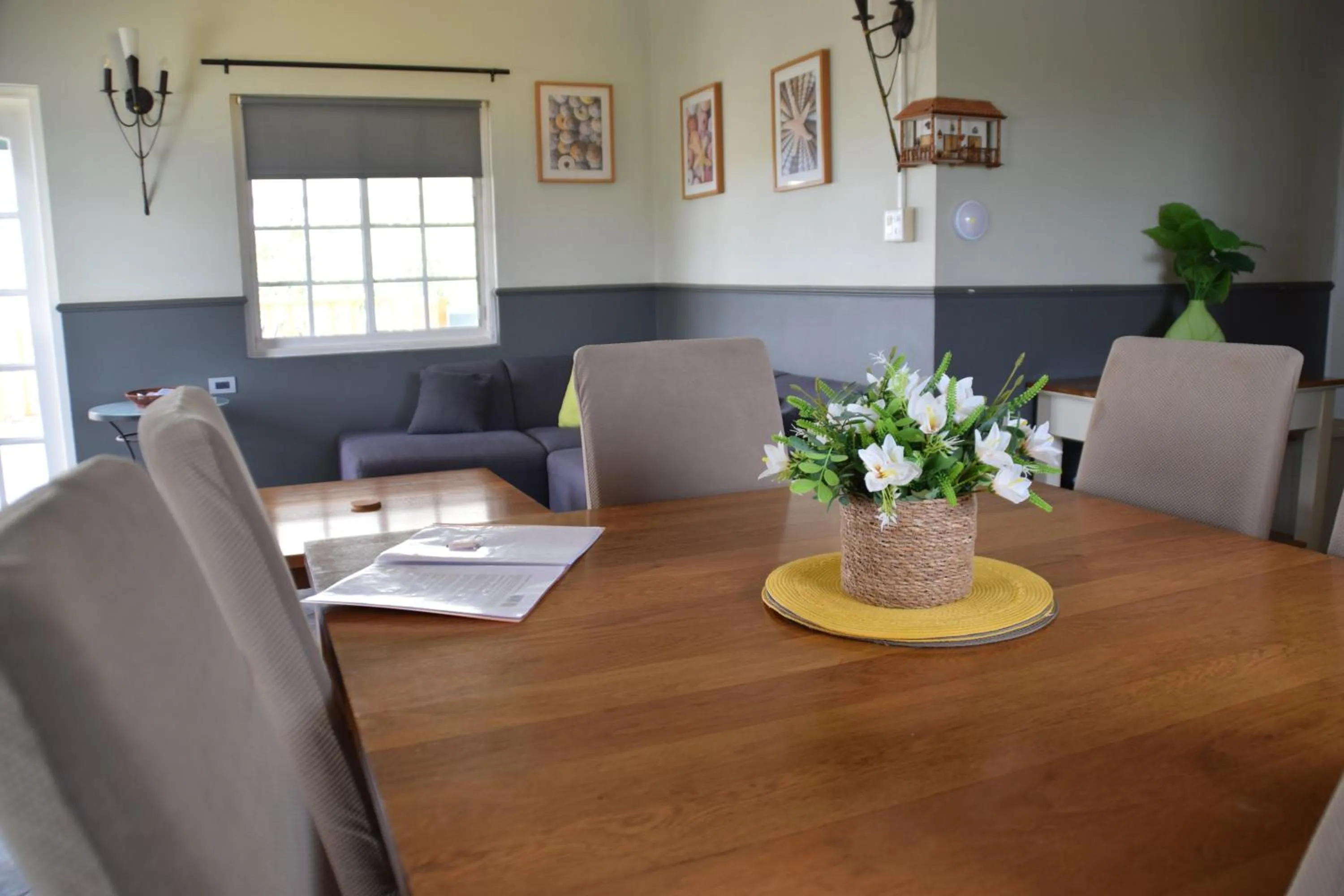 Dining area in La Felicidad Aruba