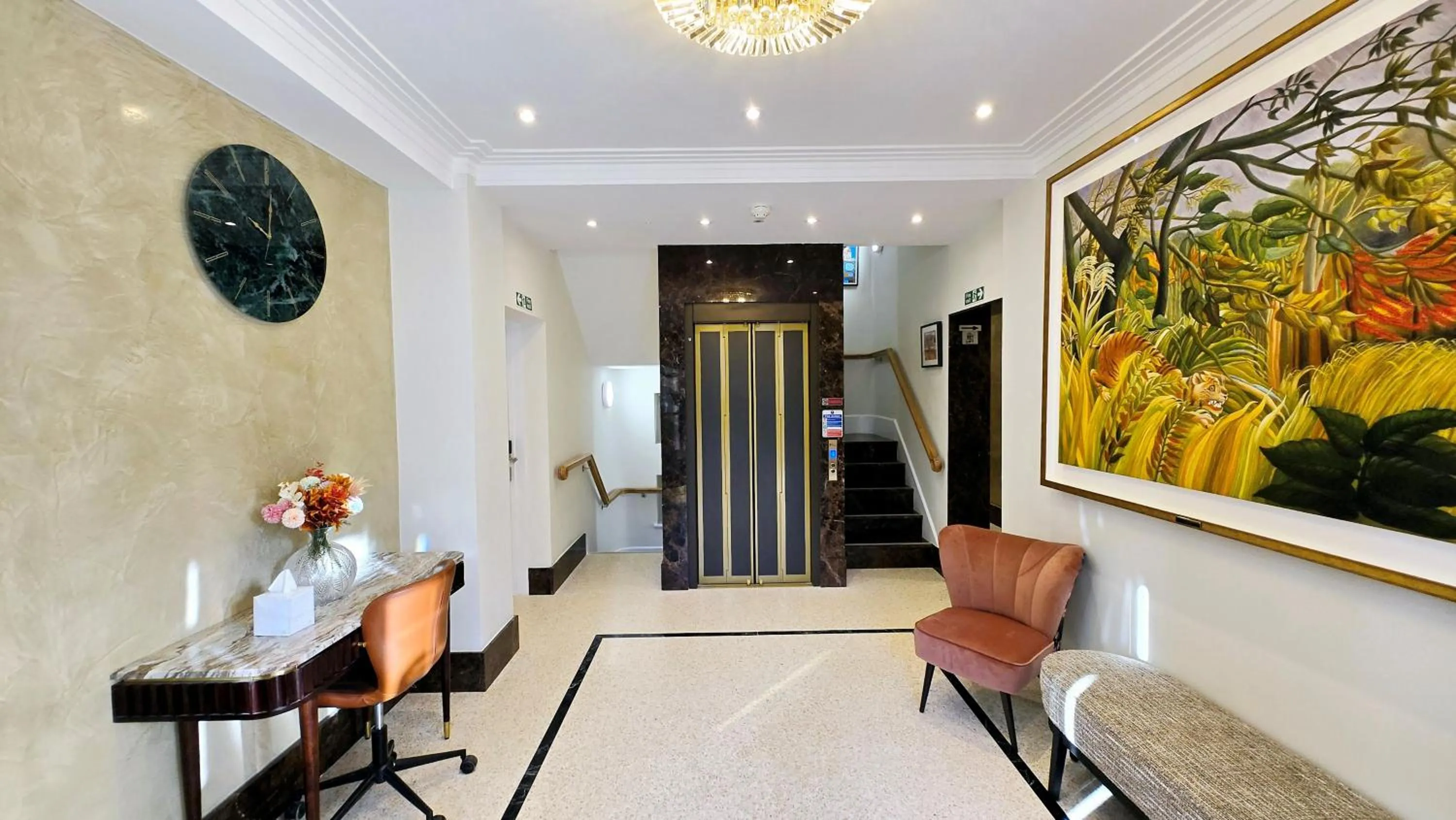 Lobby or reception in Fountain House Apartments - London