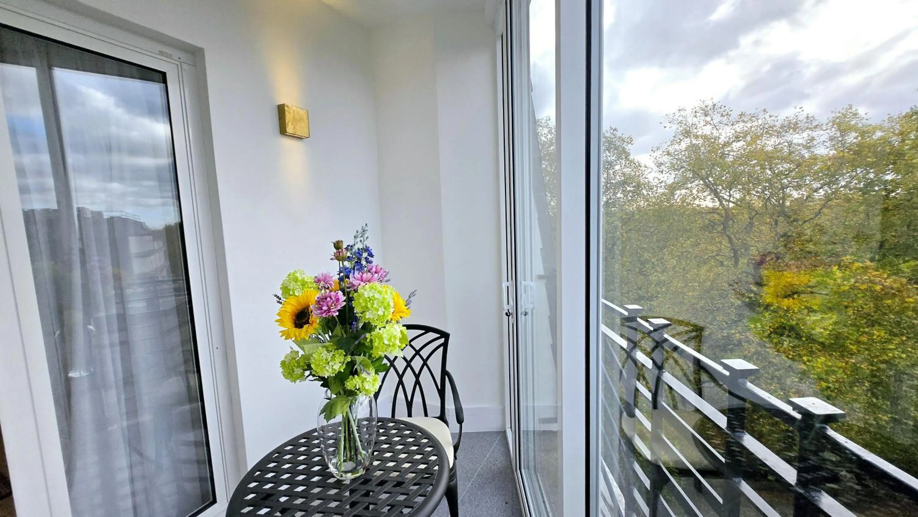 Balcony/Terrace in Fountain House Apartments - London