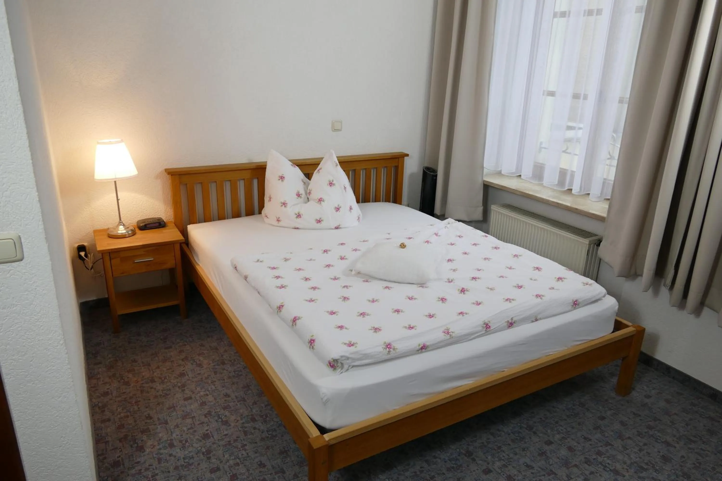 Bed in Hotel Meridian