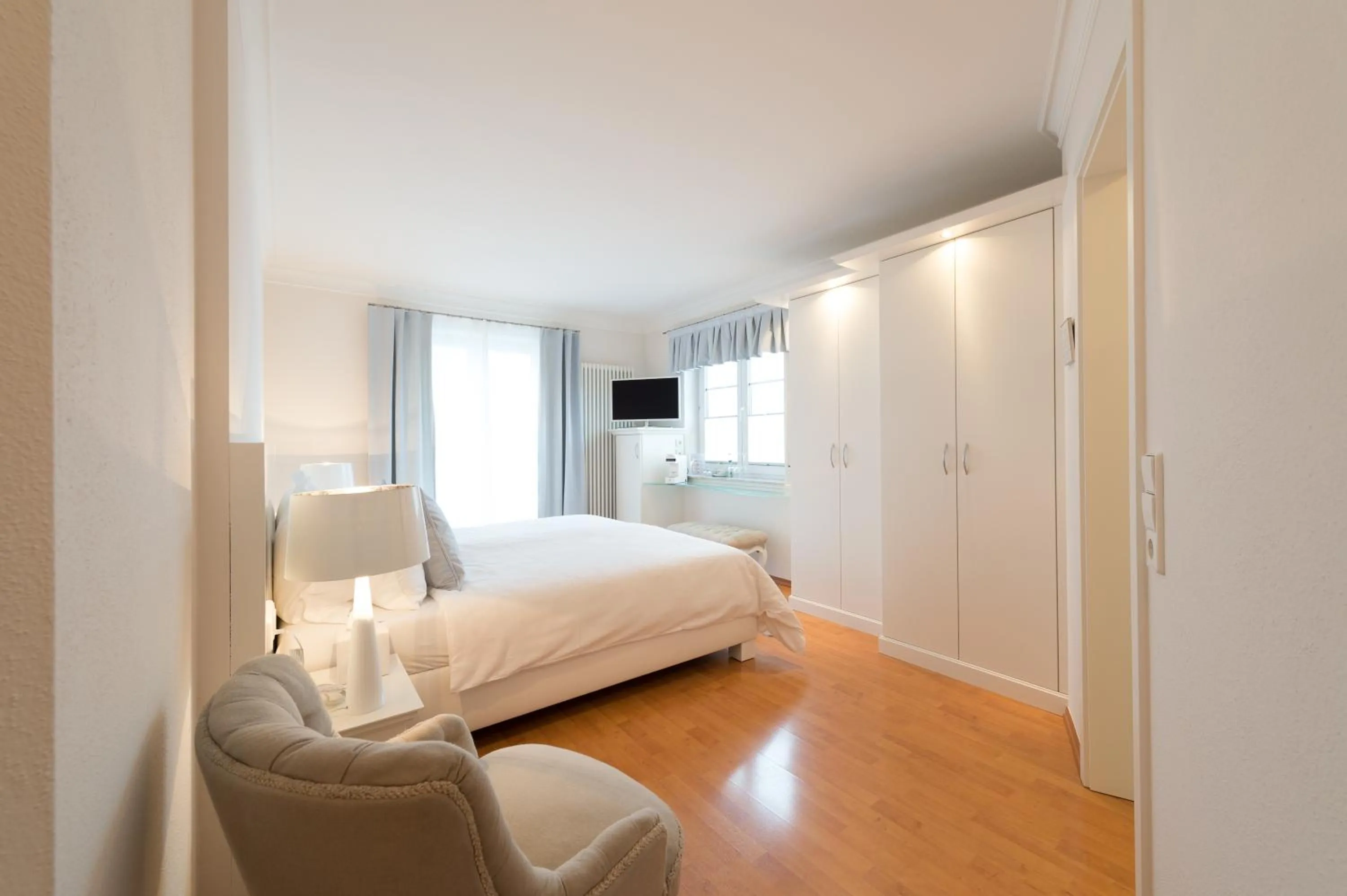 Photo of the whole room, Bed in Hotel Villa Seeschau - Adults only