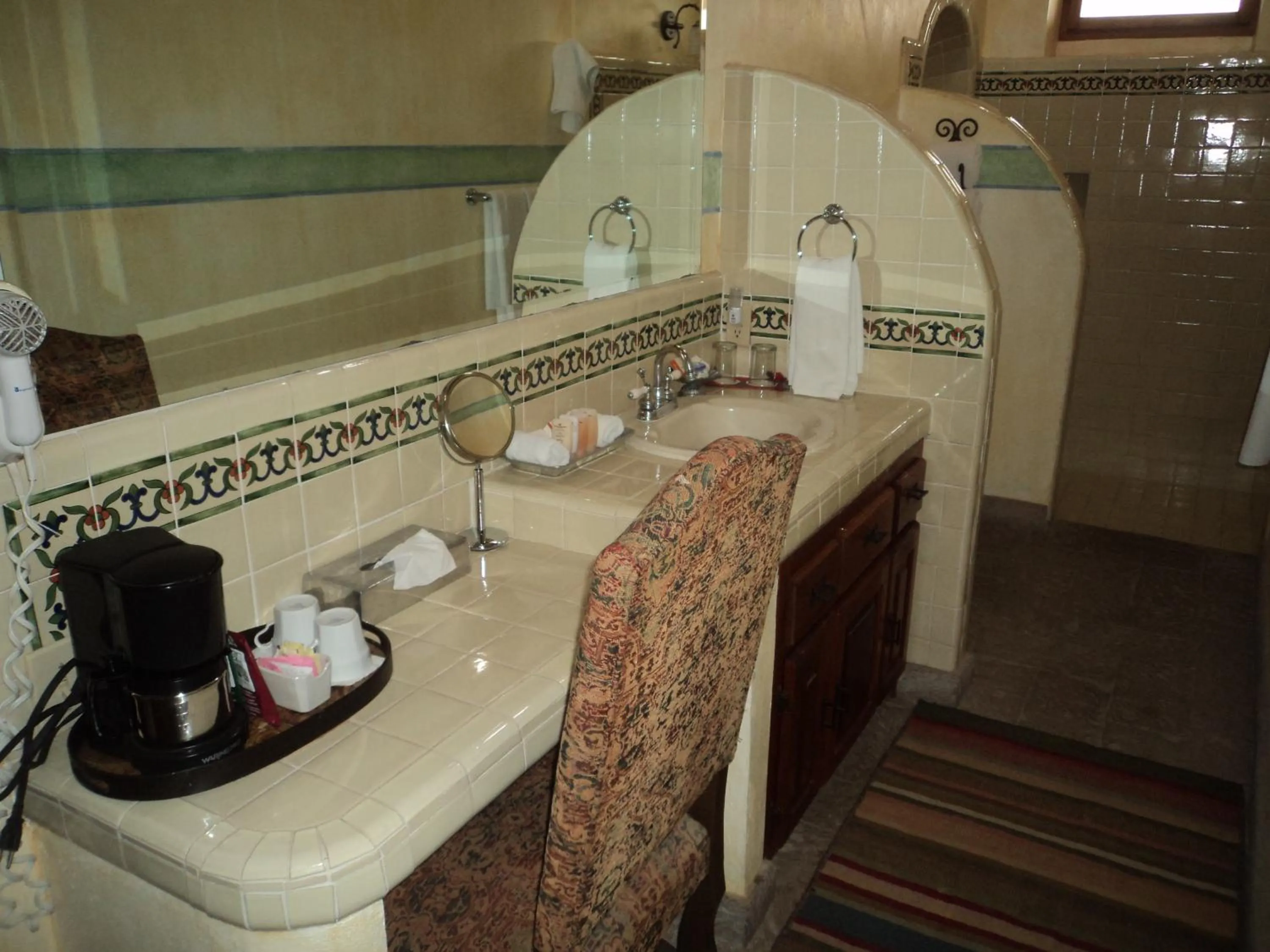 Shower in Hacienda de los Santos