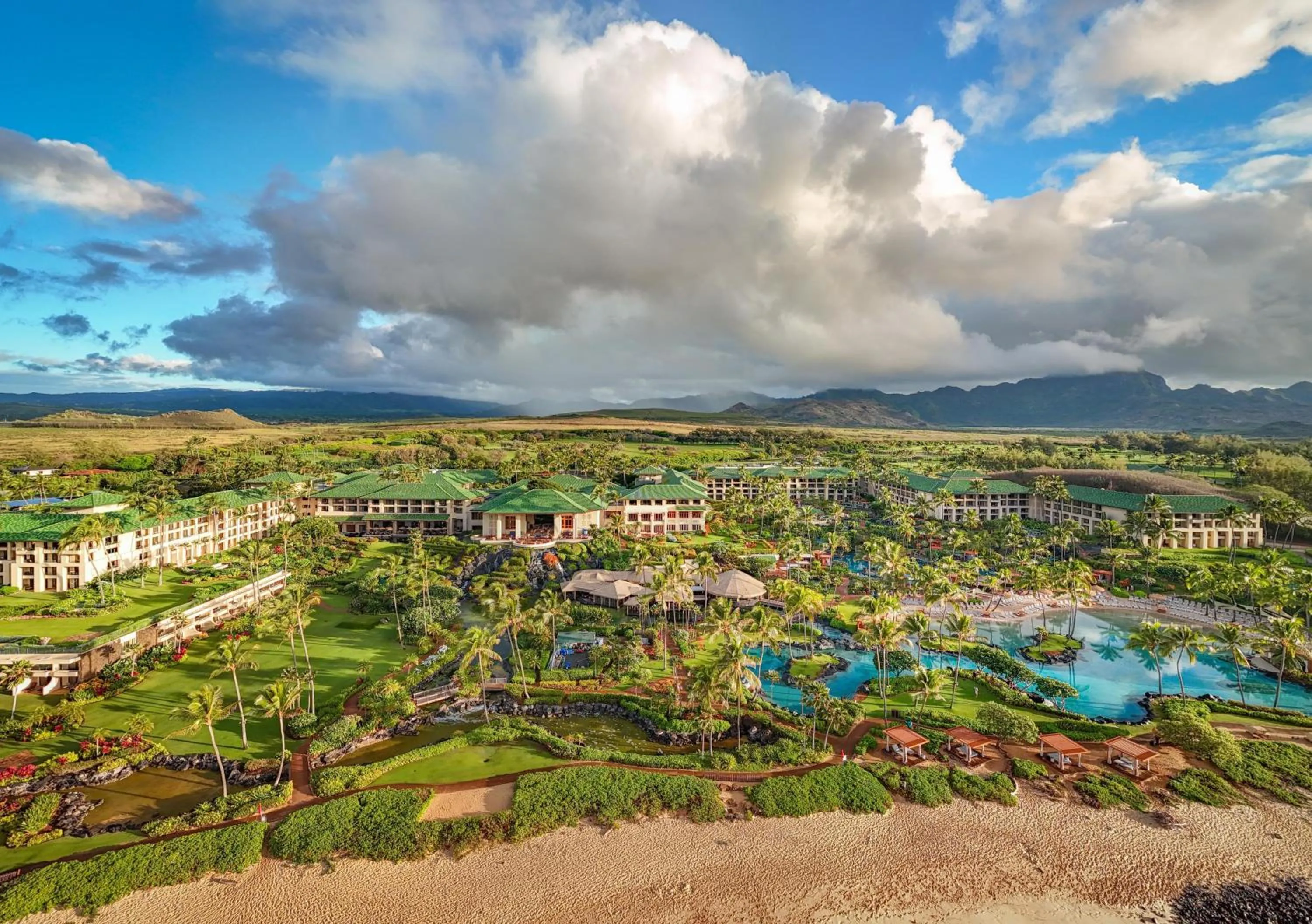 Property building in Grand Hyatt Kauai Resort & Spa