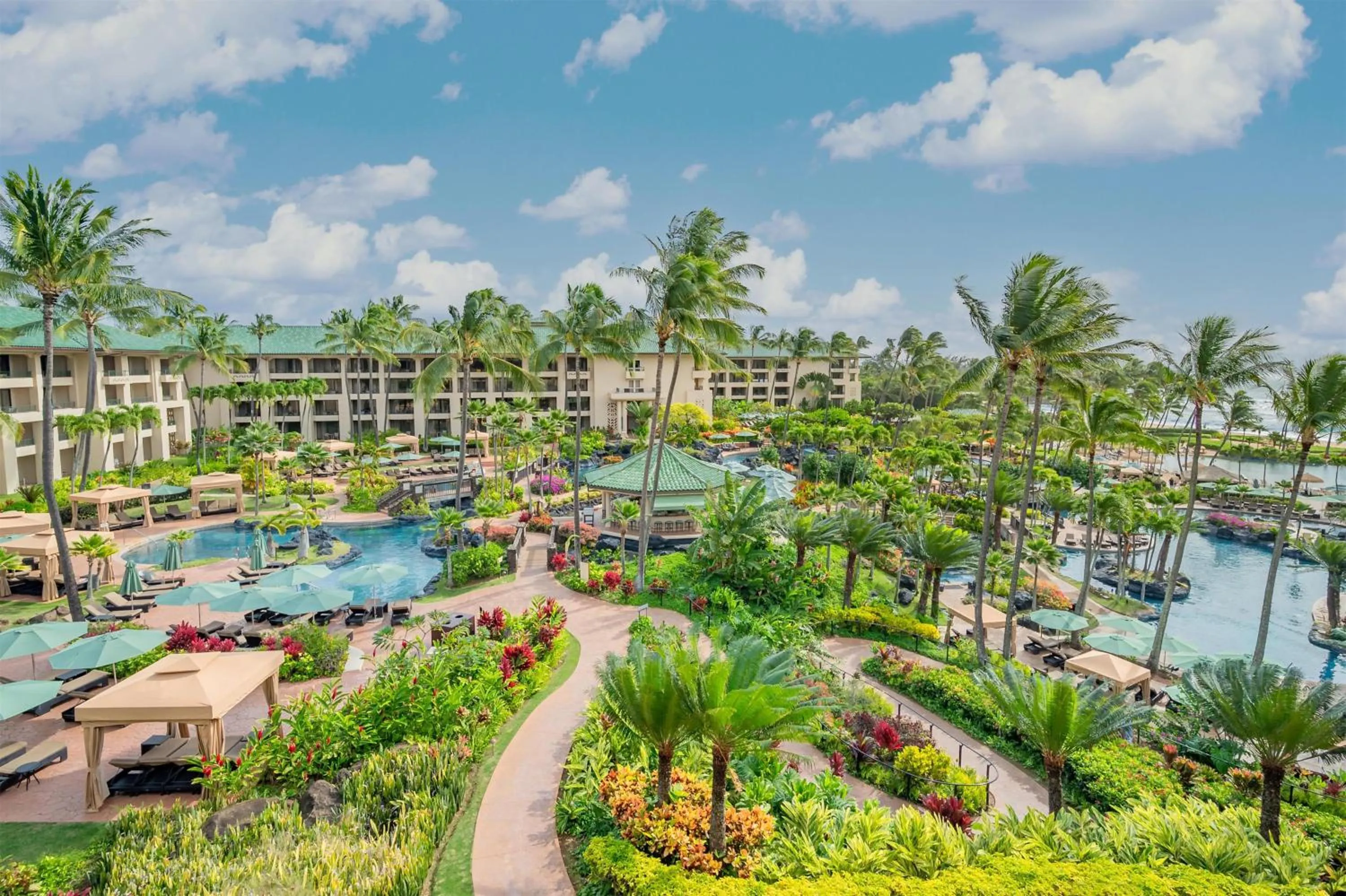 Swimming pool in Grand Hyatt Kauai Resort & Spa