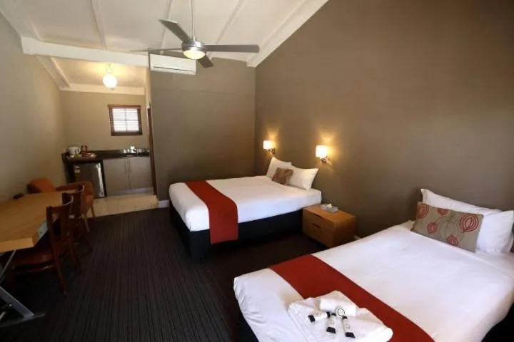 Bed in Rose & Crown Hotel