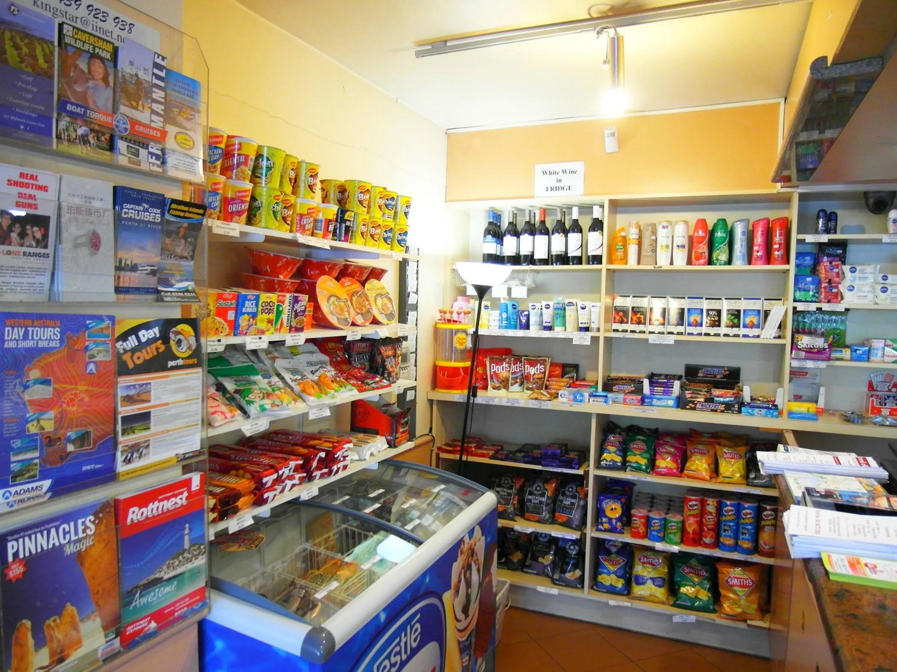 Restaurant/places to eat in Econo Lodge Rivervale