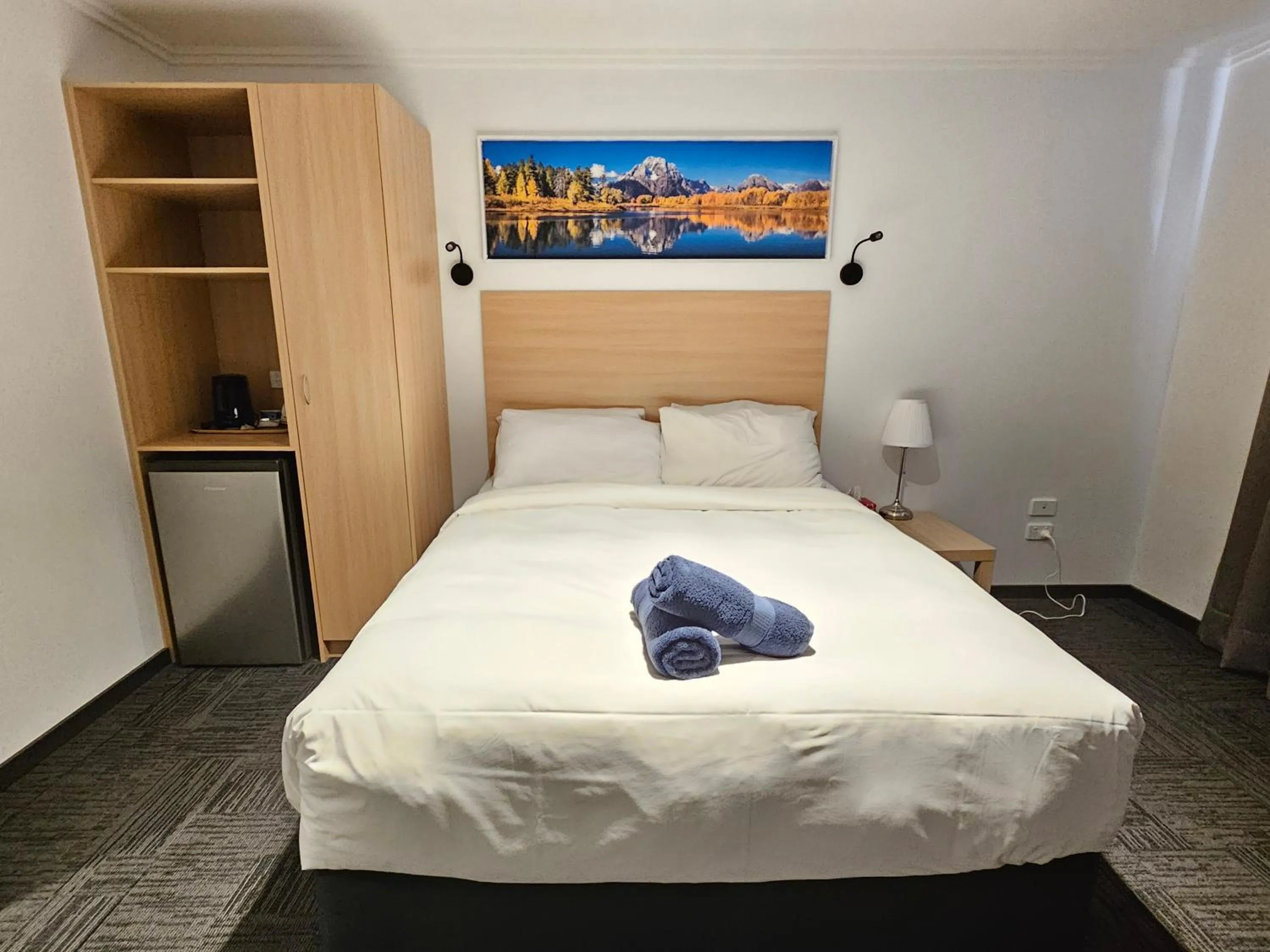 Bed in Econo Lodge Rivervale