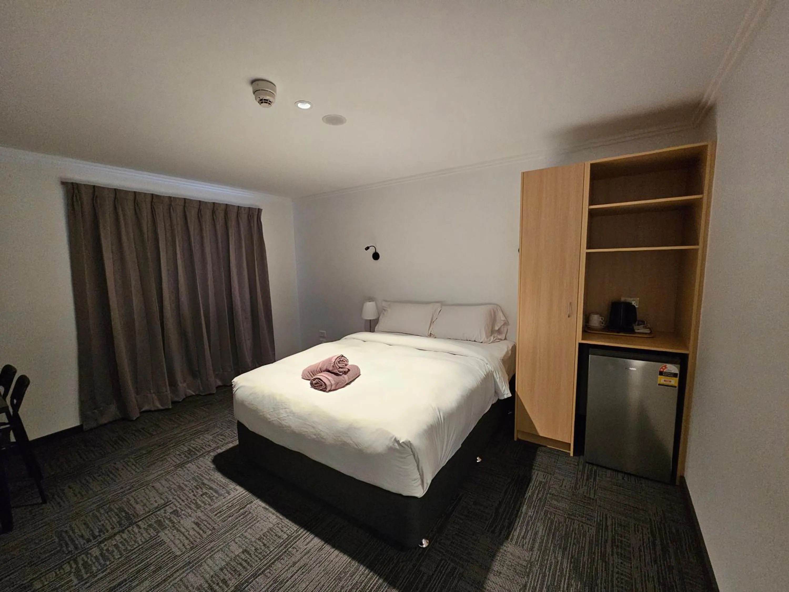 Bed in Econo Lodge Rivervale