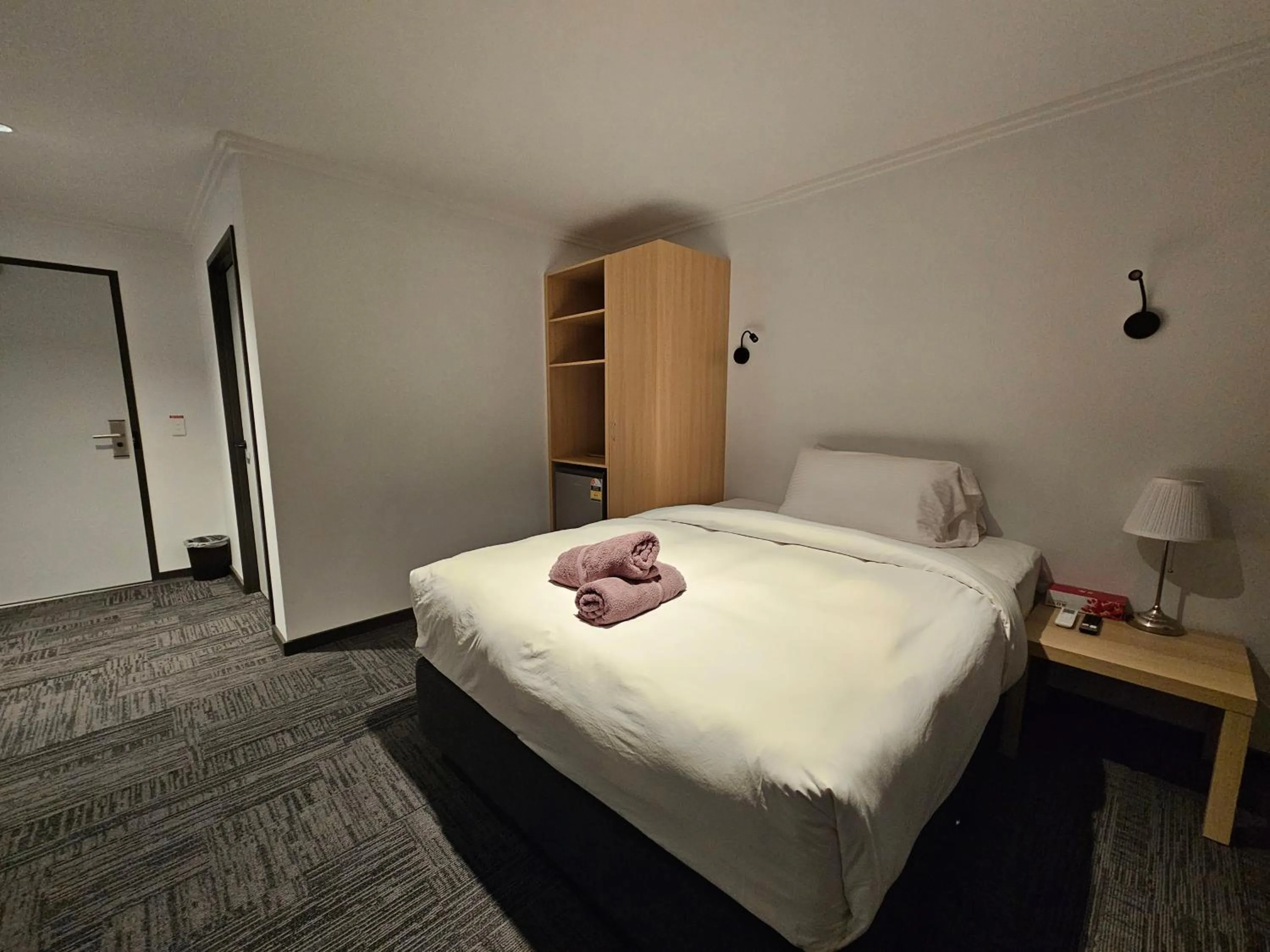 Bed in Econo Lodge Rivervale