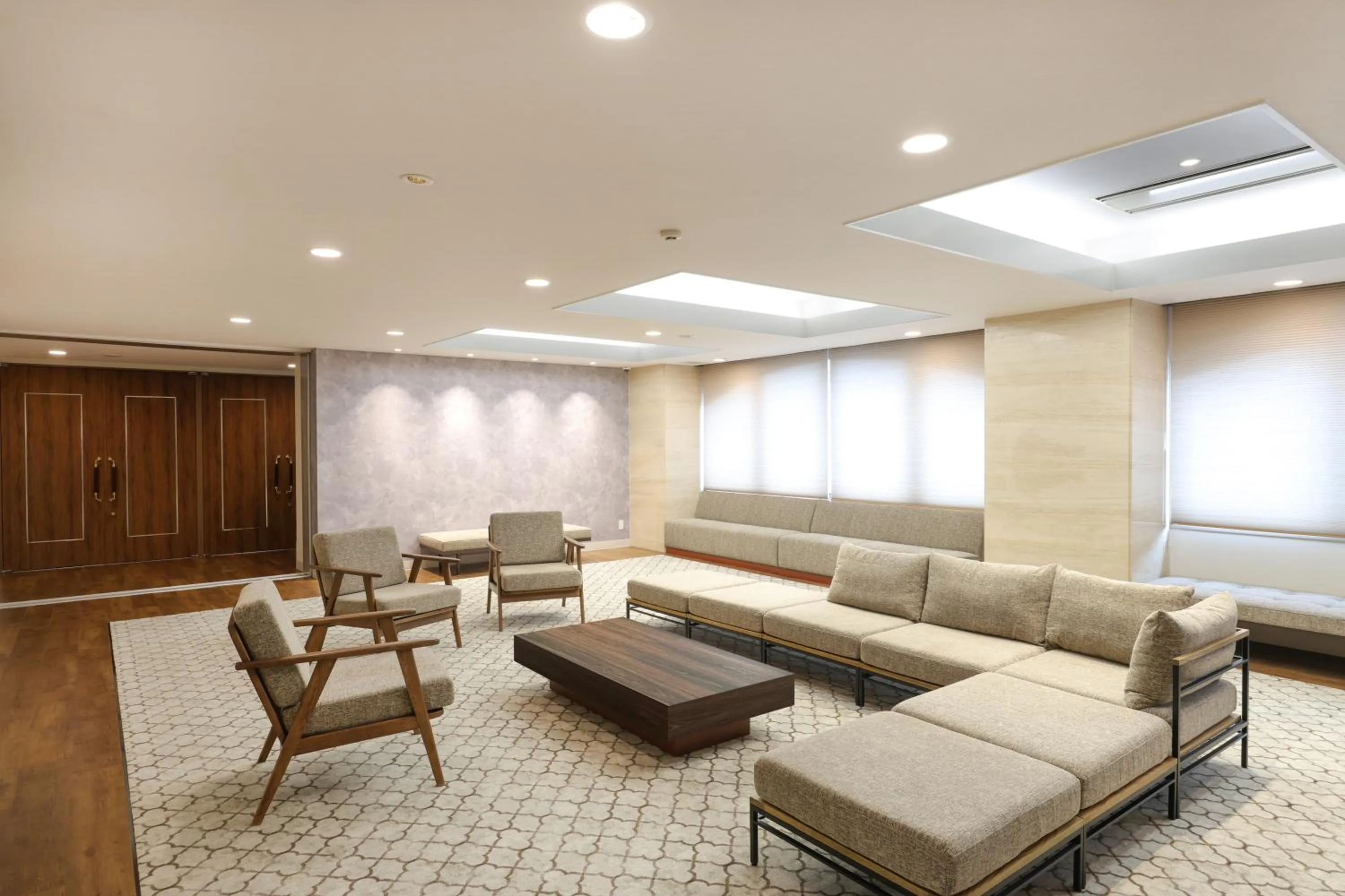 Lobby or reception in HOTEL MYSTAYS Kumamoto Riverside