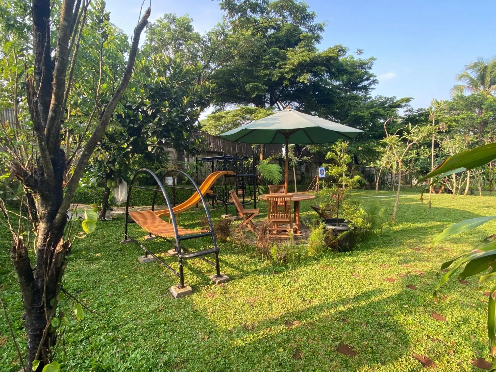 Garden view in Embay House & Private Pool