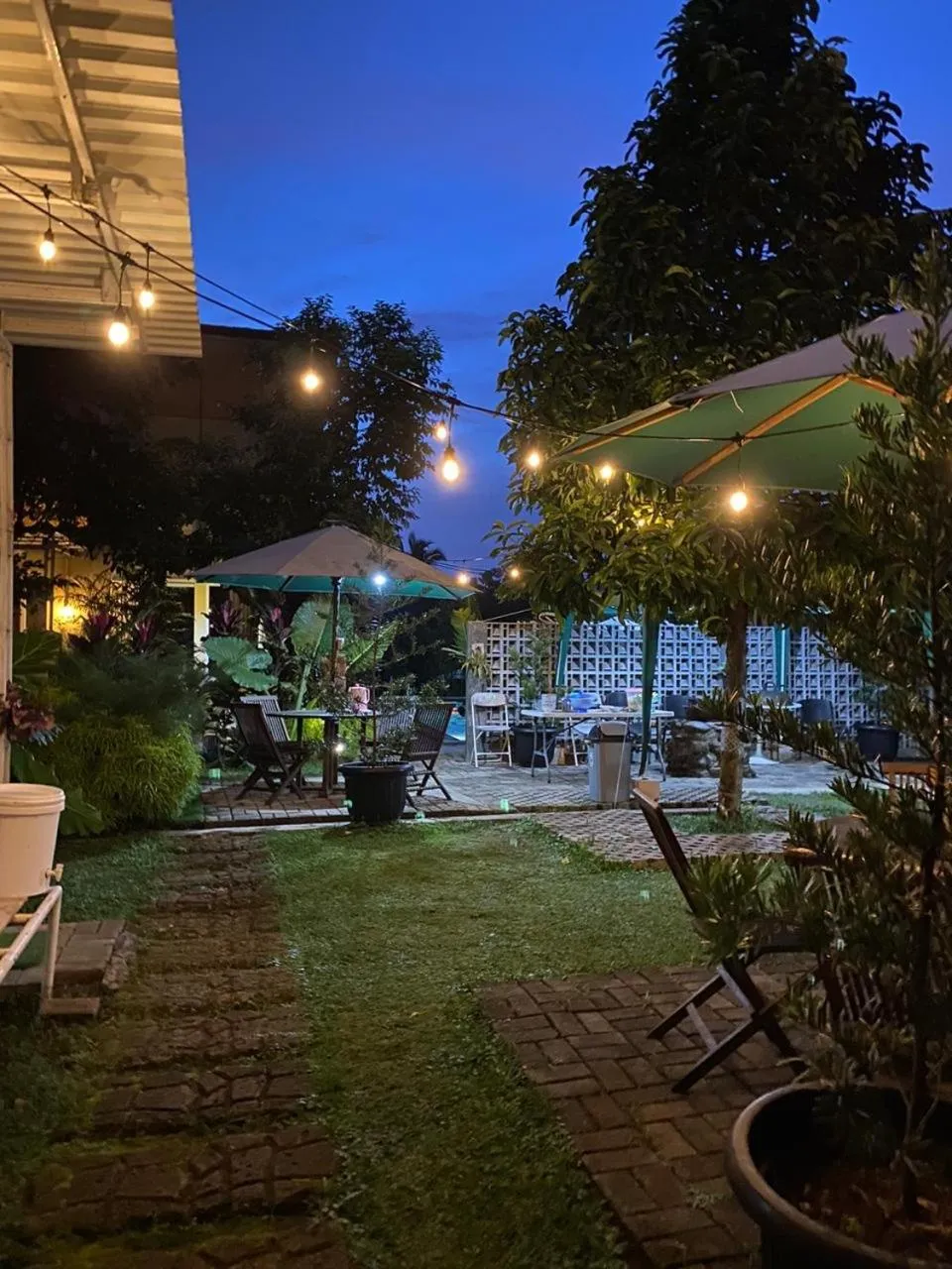 Garden view in Embay House & Private Pool