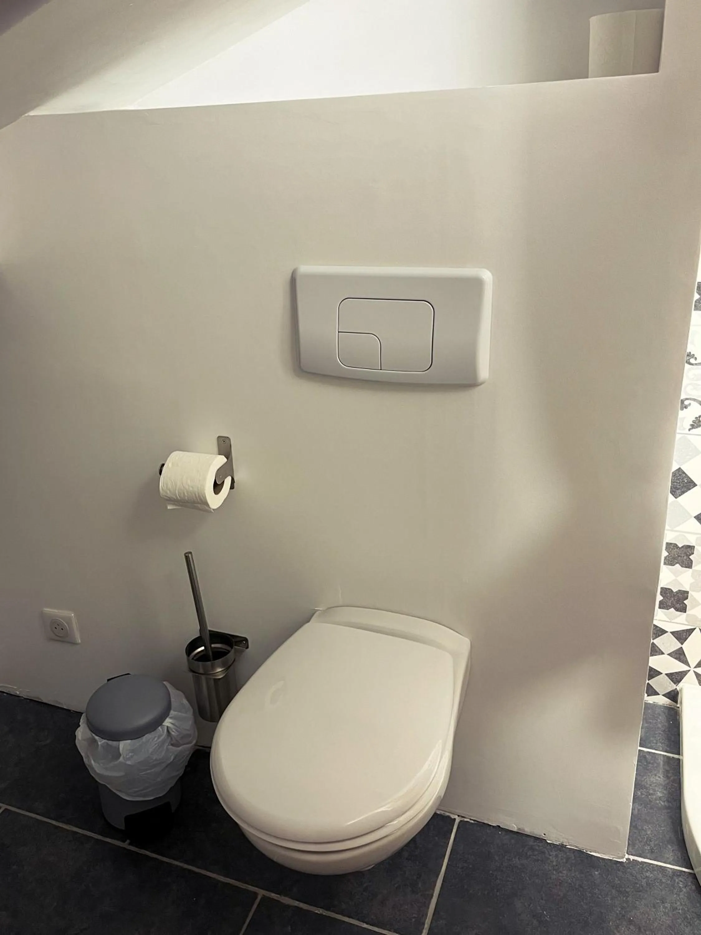 Toilet in Maison d'hôtes City Break MIRADOUR