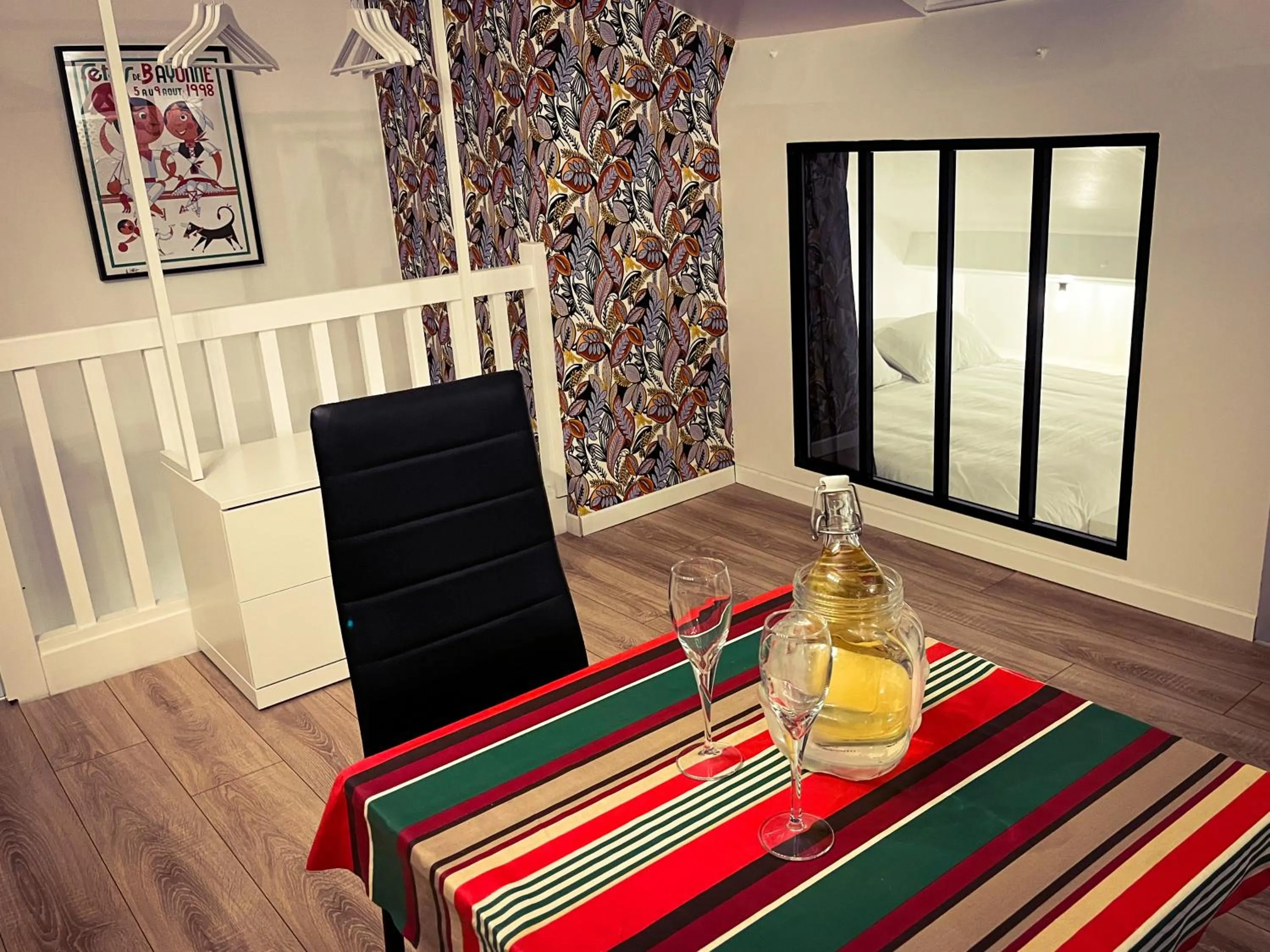 Dining area in Maison d'hôtes City Break MIRADOUR