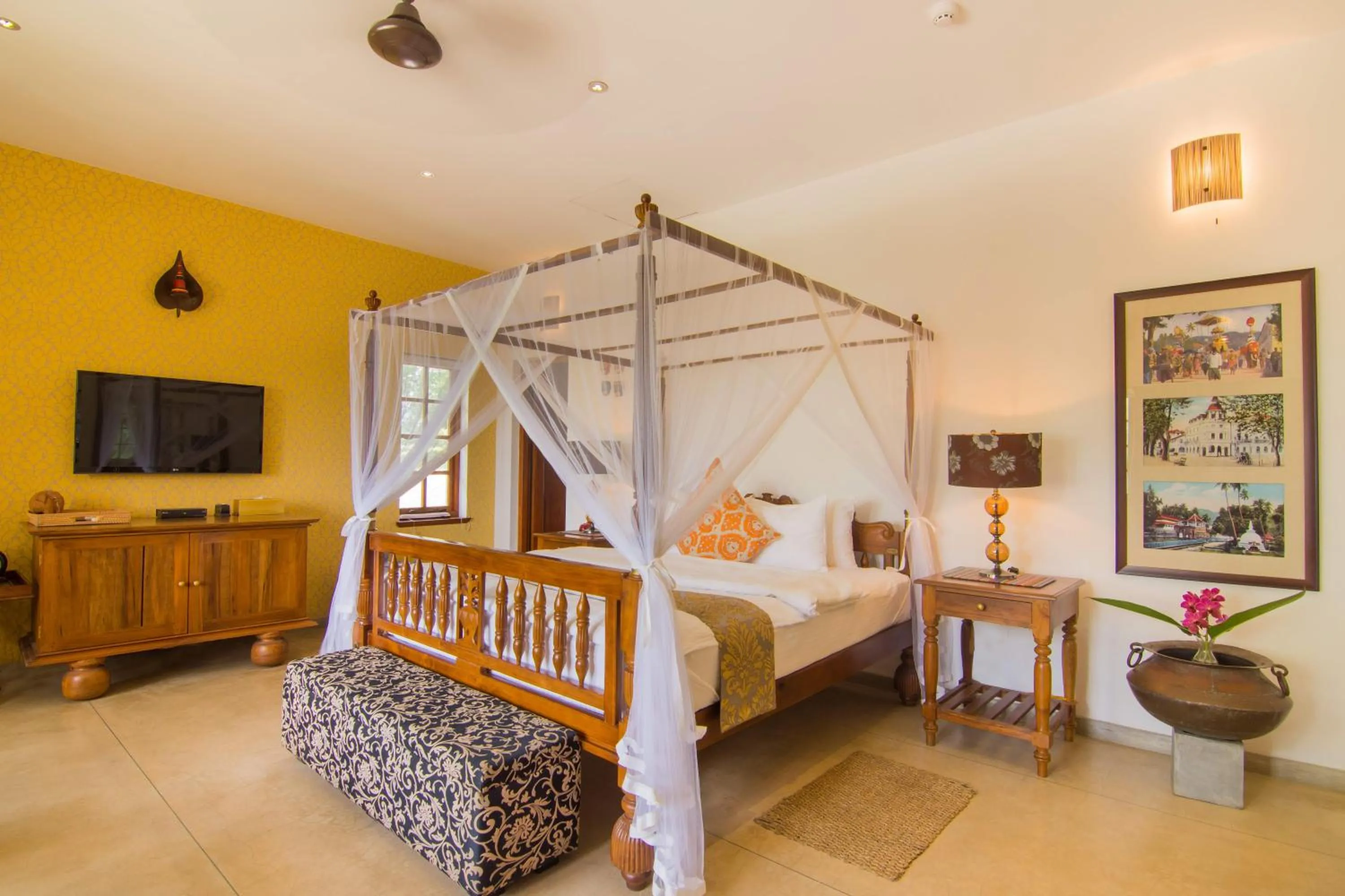 Photo of the whole room, Bed in The Elephant Stables