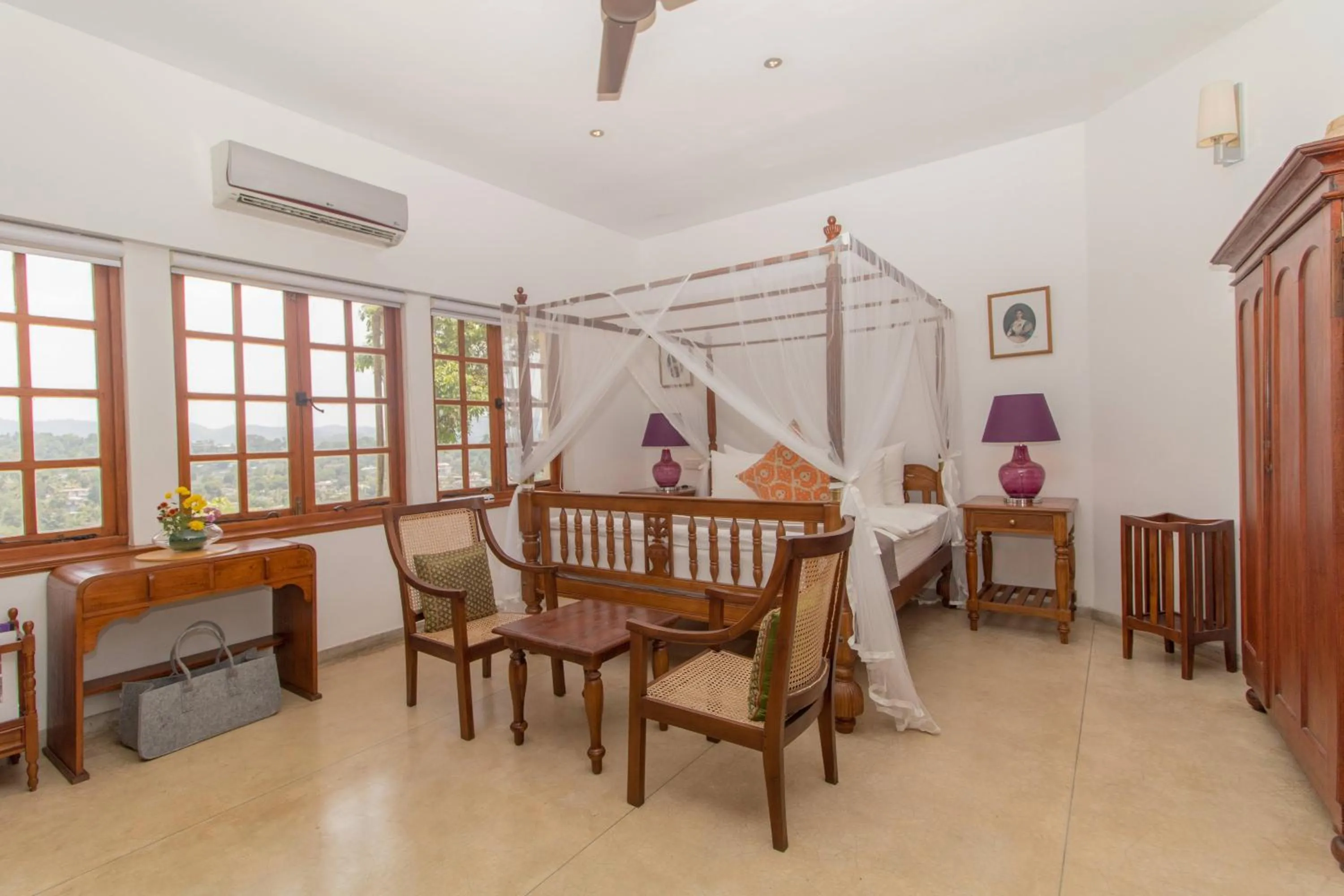 Photo of the whole room in The Elephant Stables