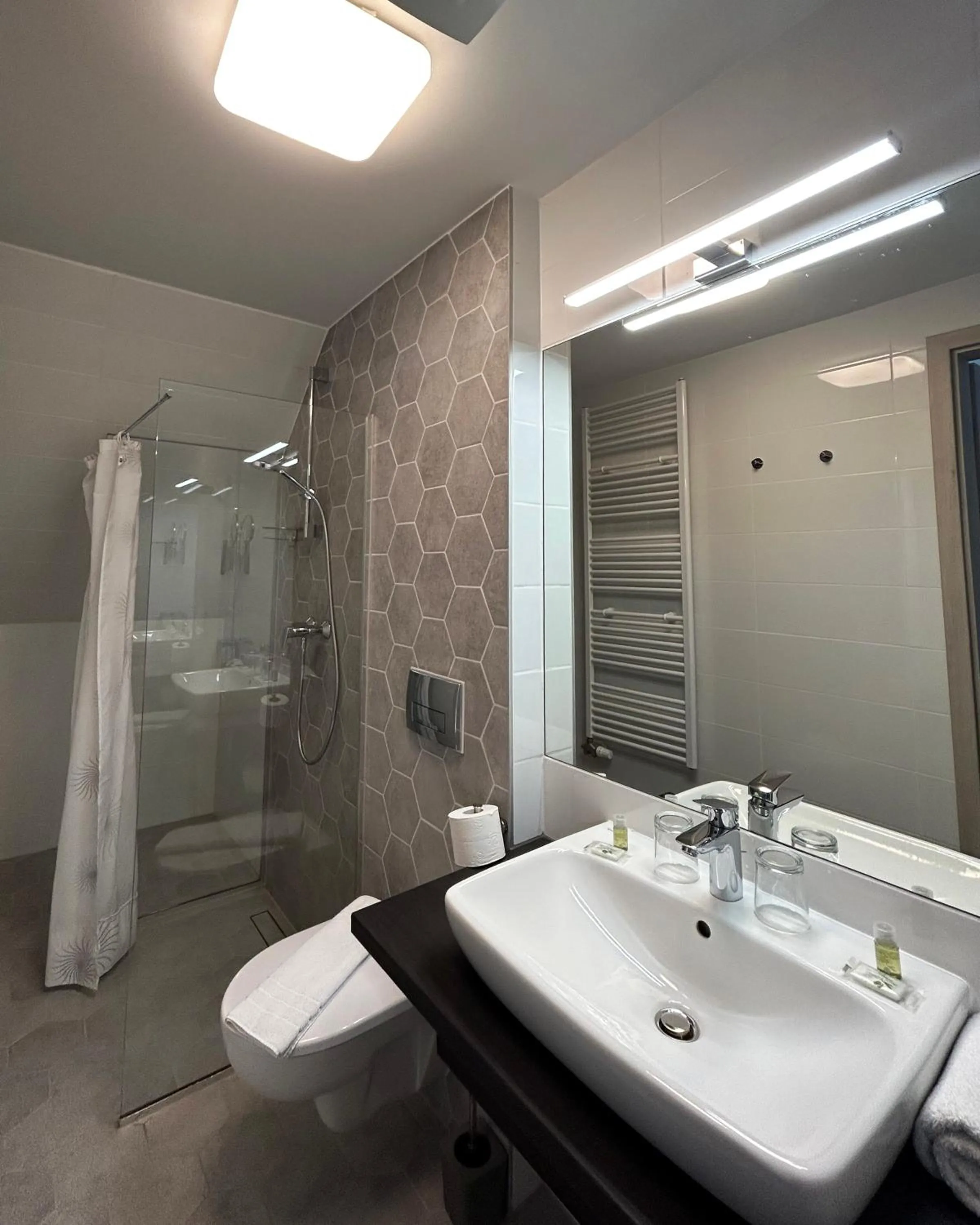 Shower in Fibula Residence Hotel & Wellness - Adults Only