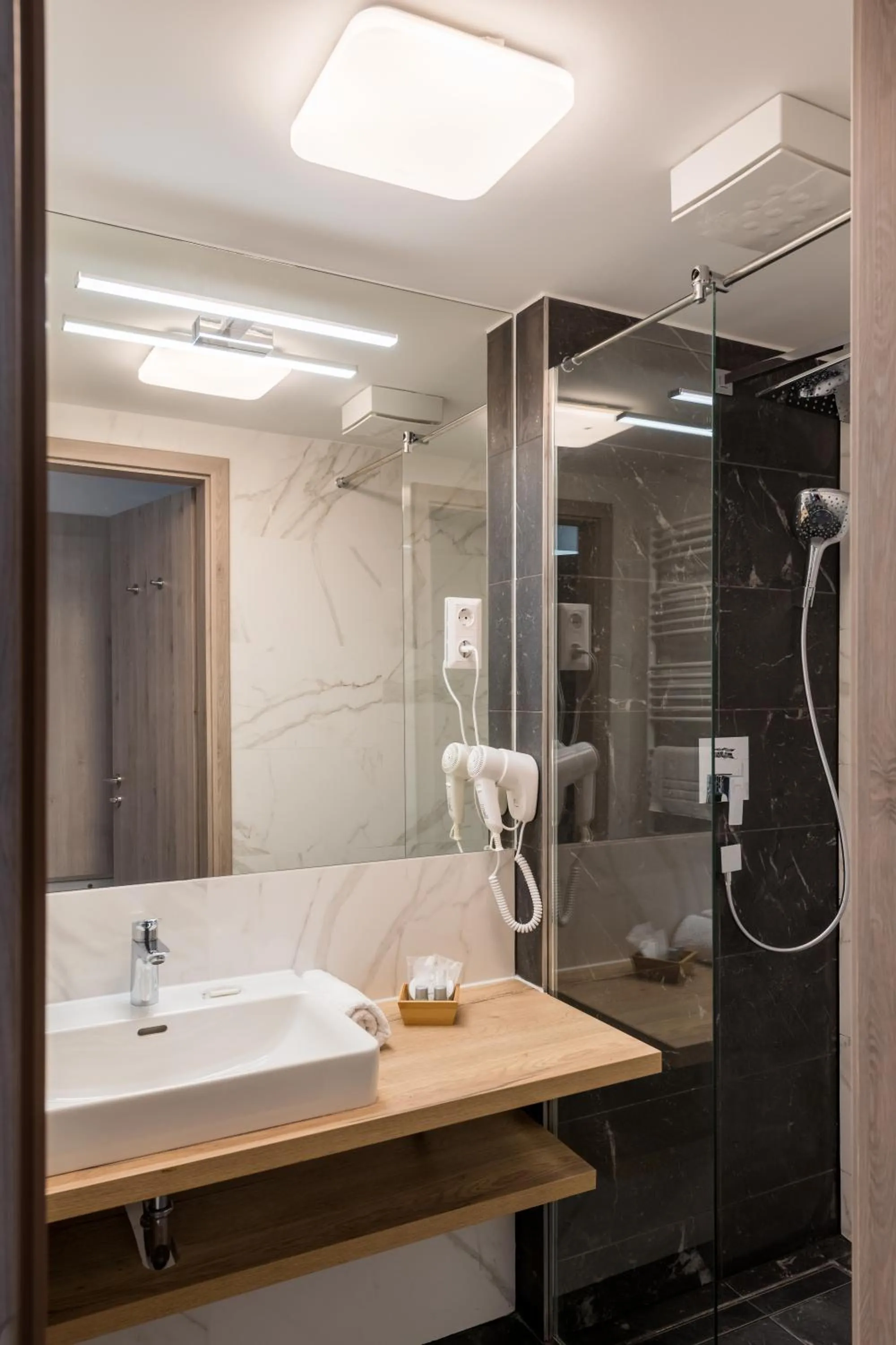 Bathroom in Fibula Residence Hotel & Wellness - Adults Only