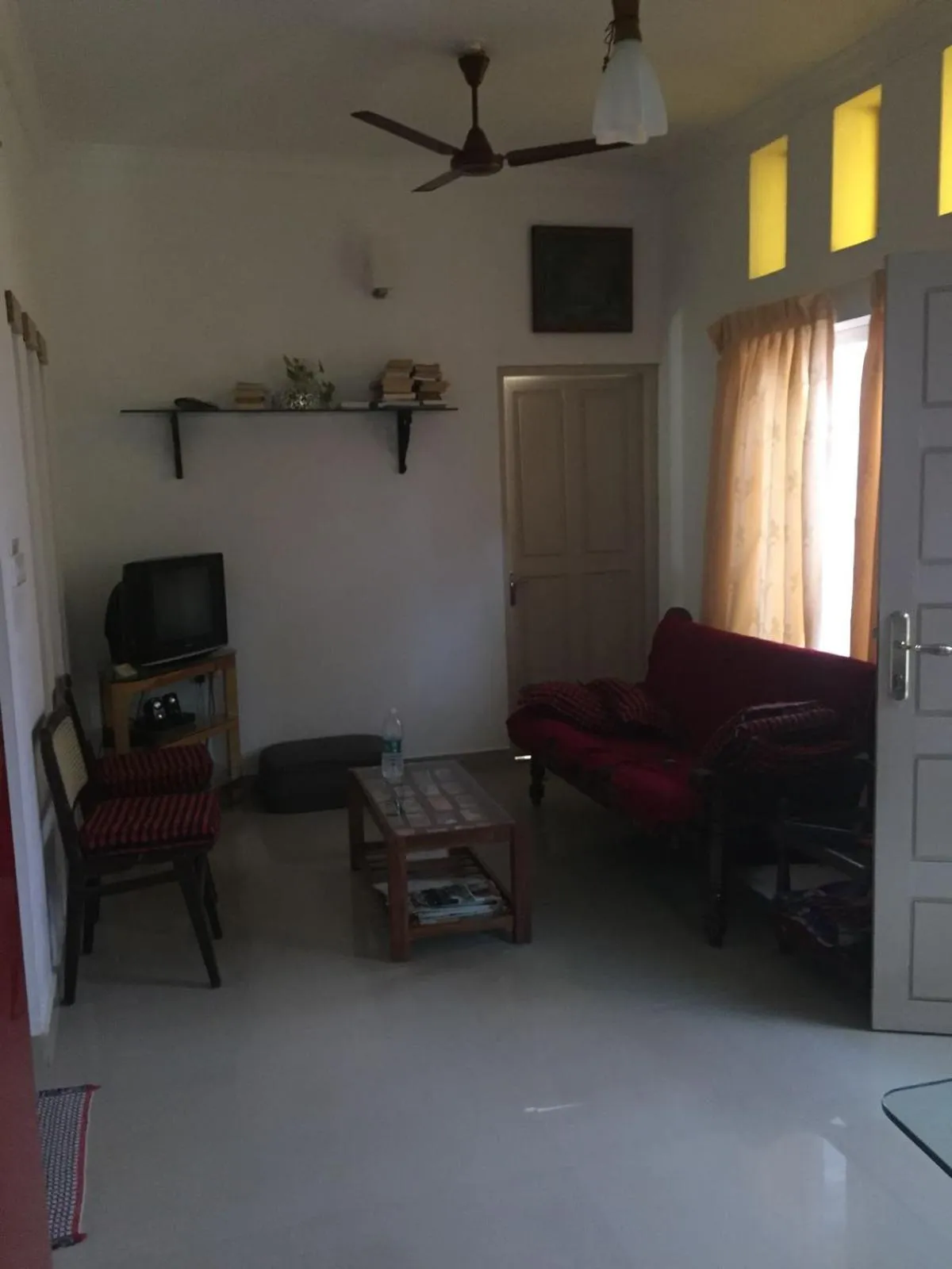 Communal lounge/ TV room in Nathans Holiday Home