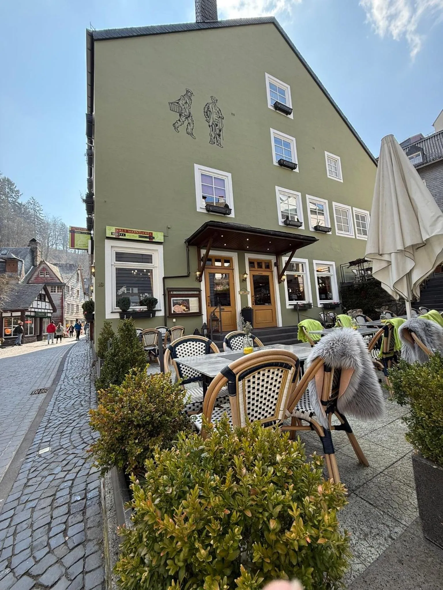 Property building in Hotel Alt Montjoie