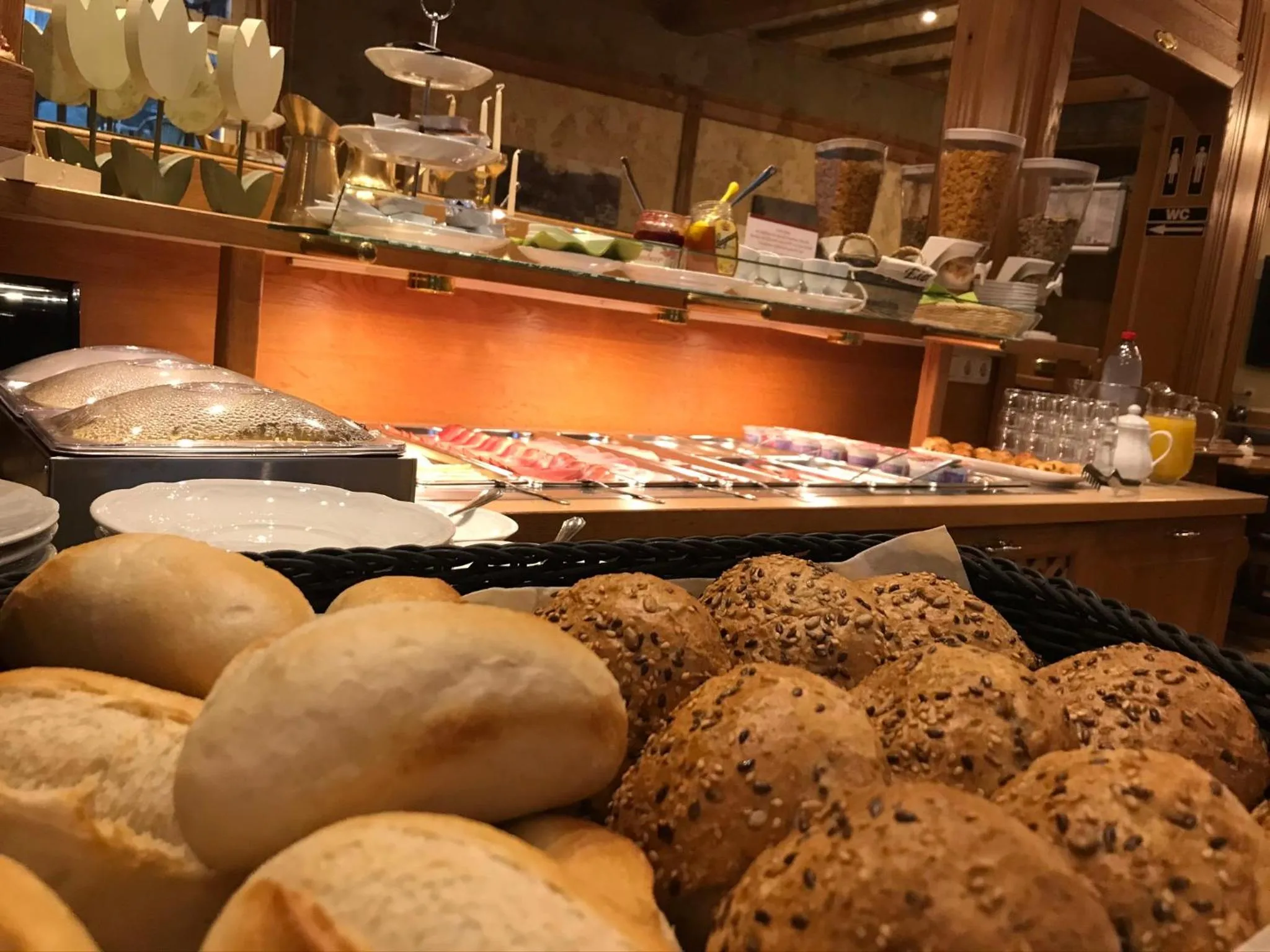 Restaurant/places to eat in Hotel Alt Montjoie