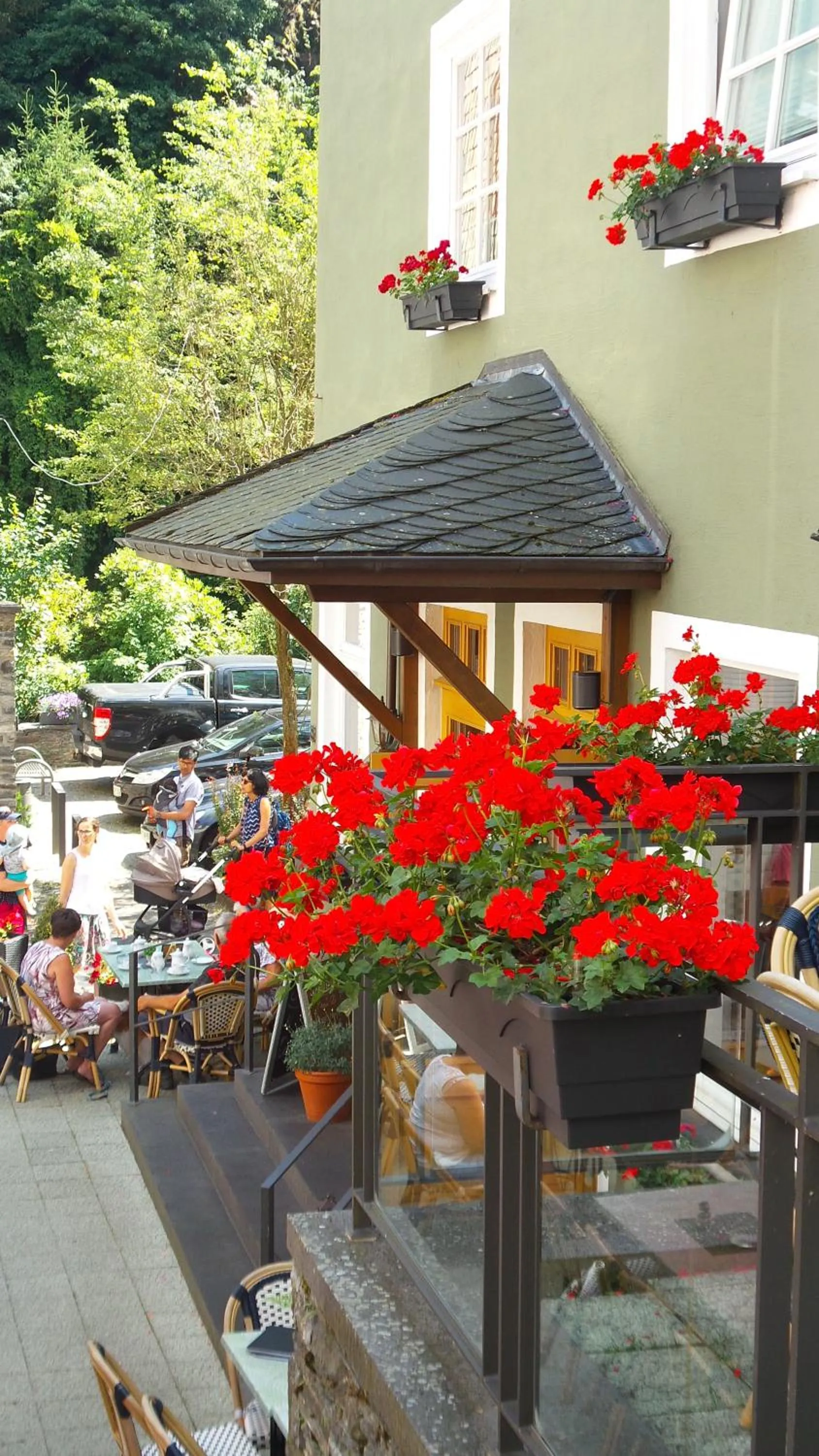 Property building in Hotel Alt Montjoie