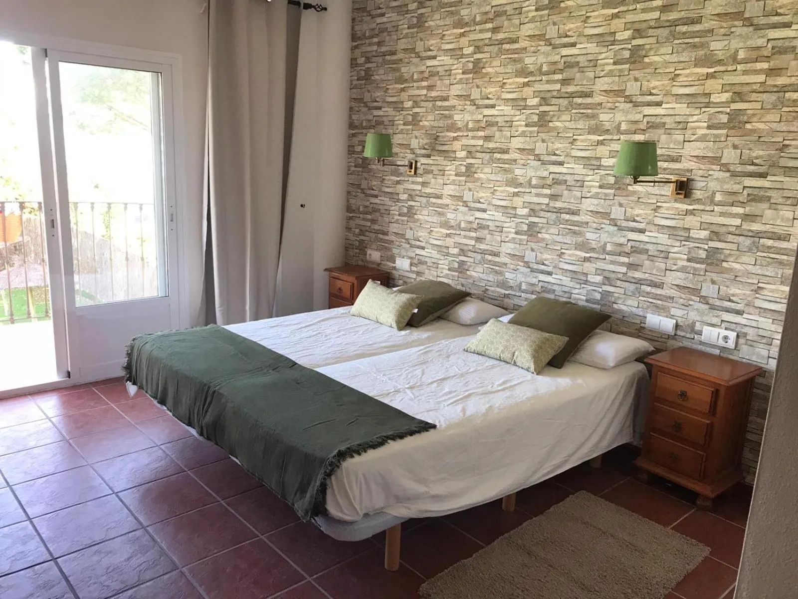 Photo of the whole room, Bed in La Fuentecilla