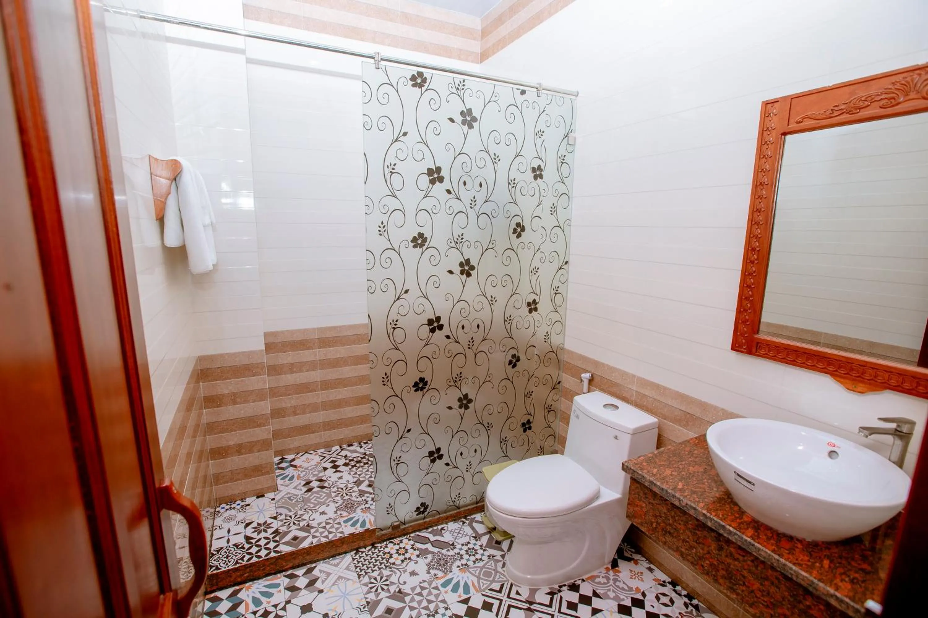 Bathroom in Thien An Hotel