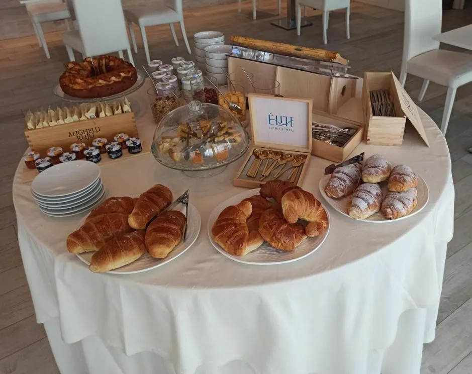 Breakfast in Elite Boutique Hotel