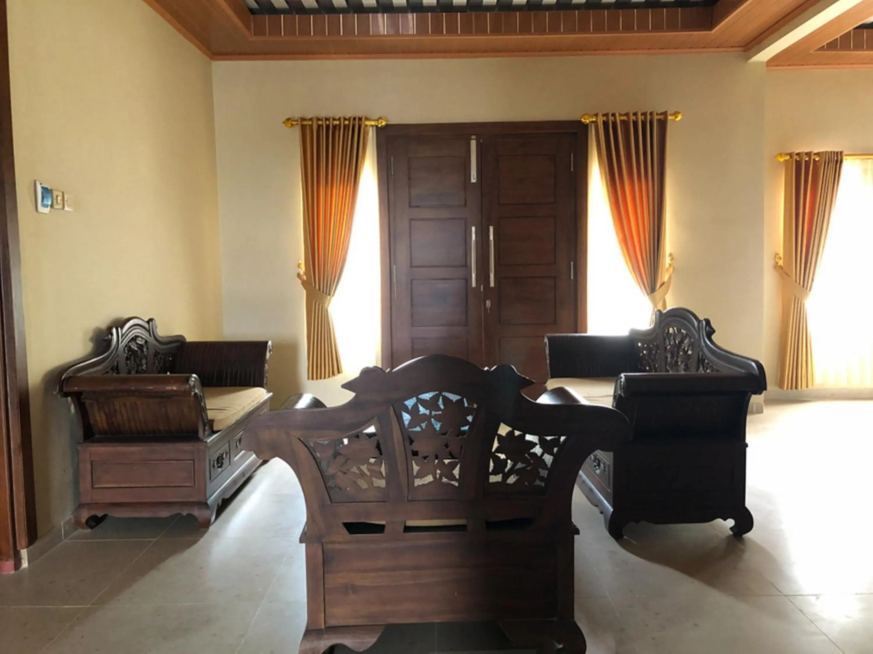 Property logo or sign in RedDoorz near XT Square 3