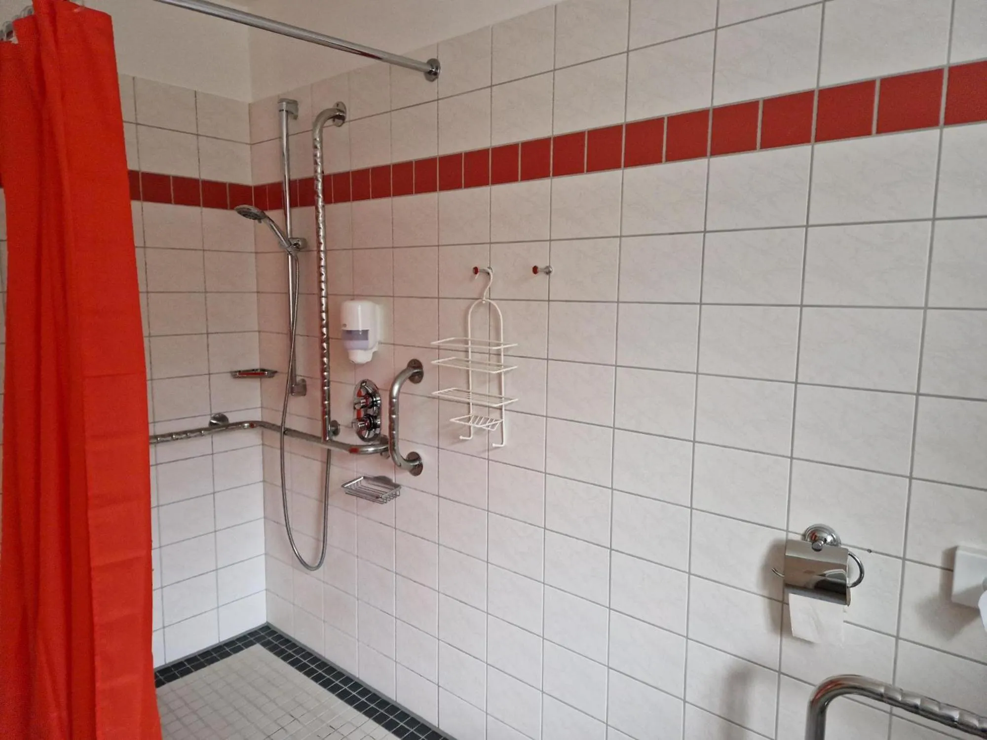 Shower in Denkhaus Loccum