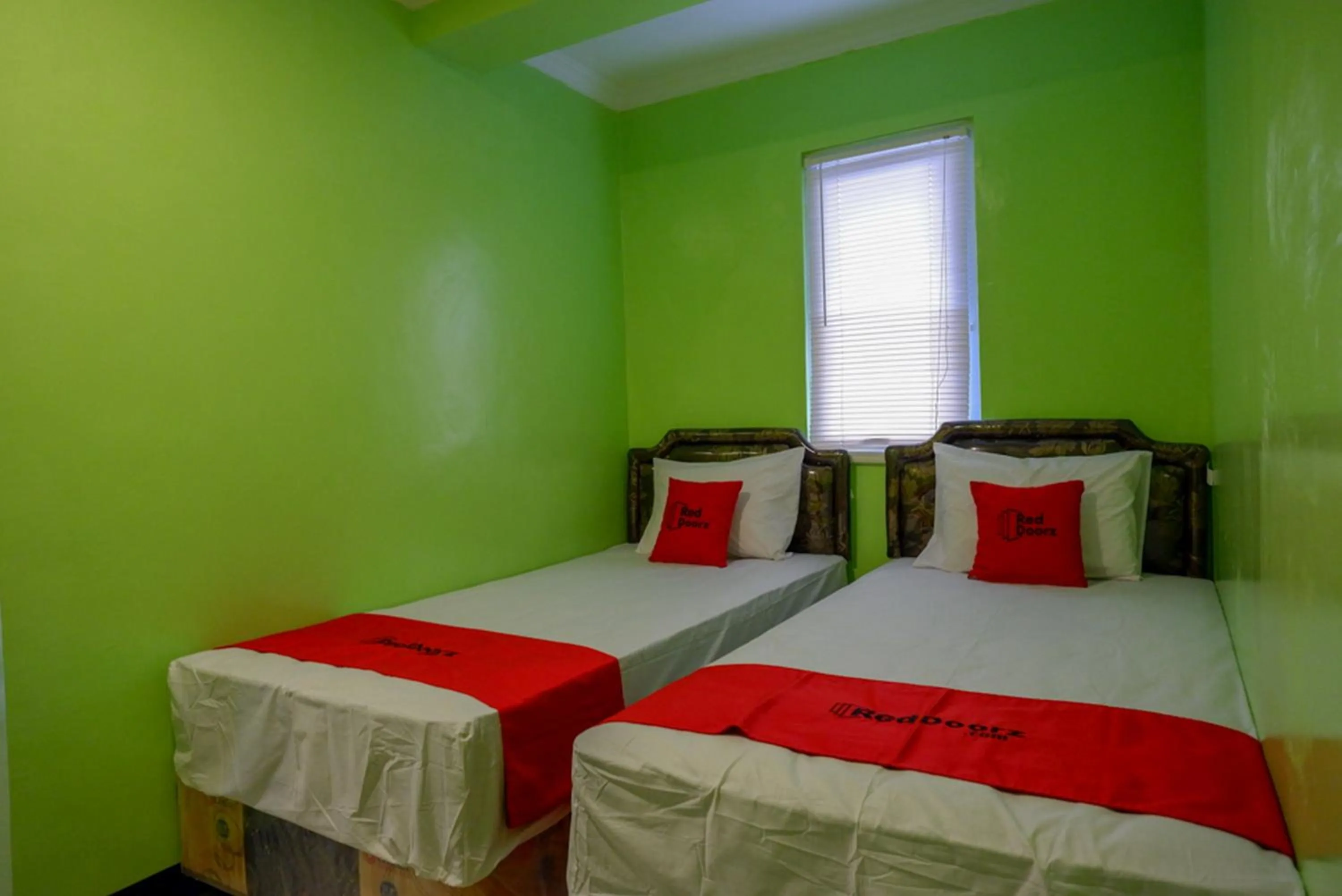 Bed in RedDoorz @ Jalan Gatot Subroto Semarang