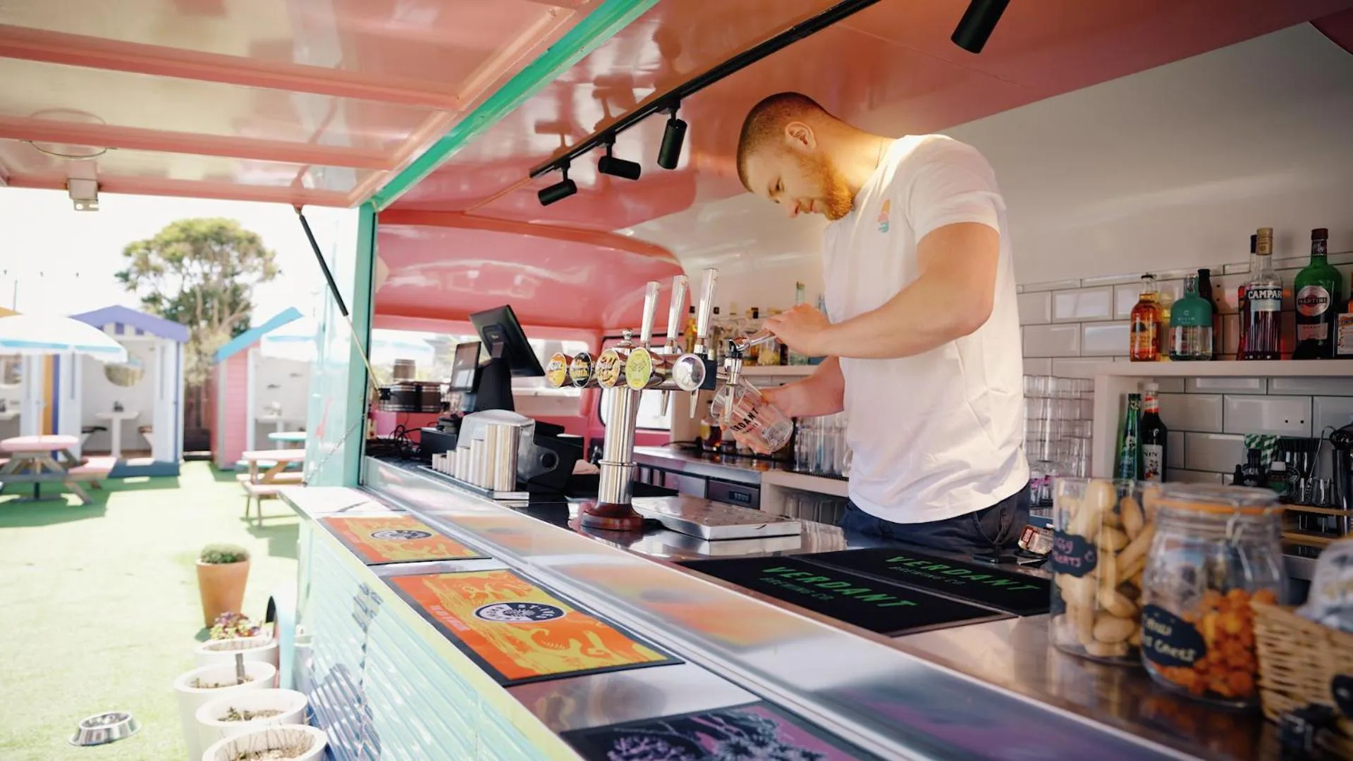 Restaurant/places to eat in Three Mile Beach