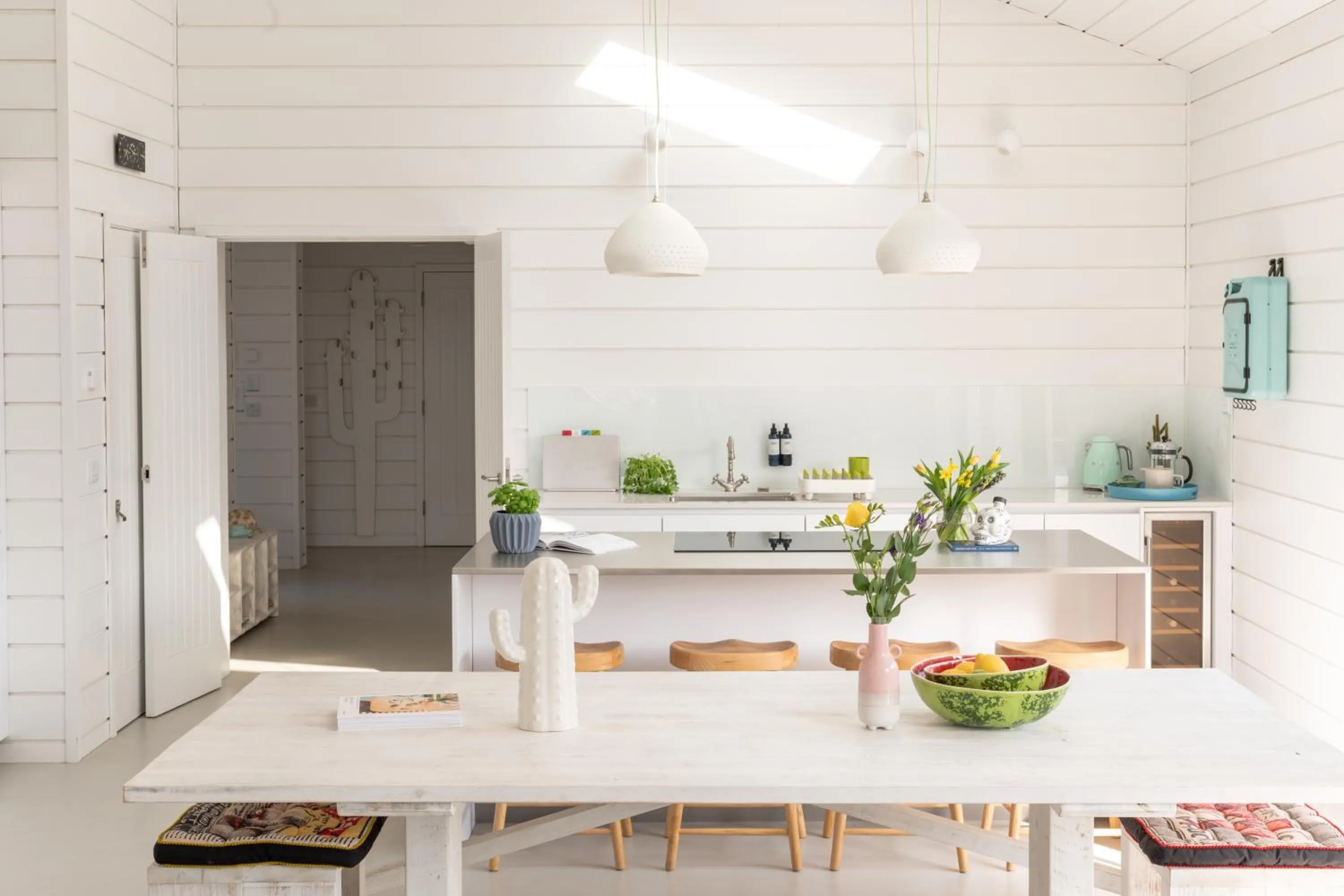 Kitchen or kitchenette in Three Mile Beach