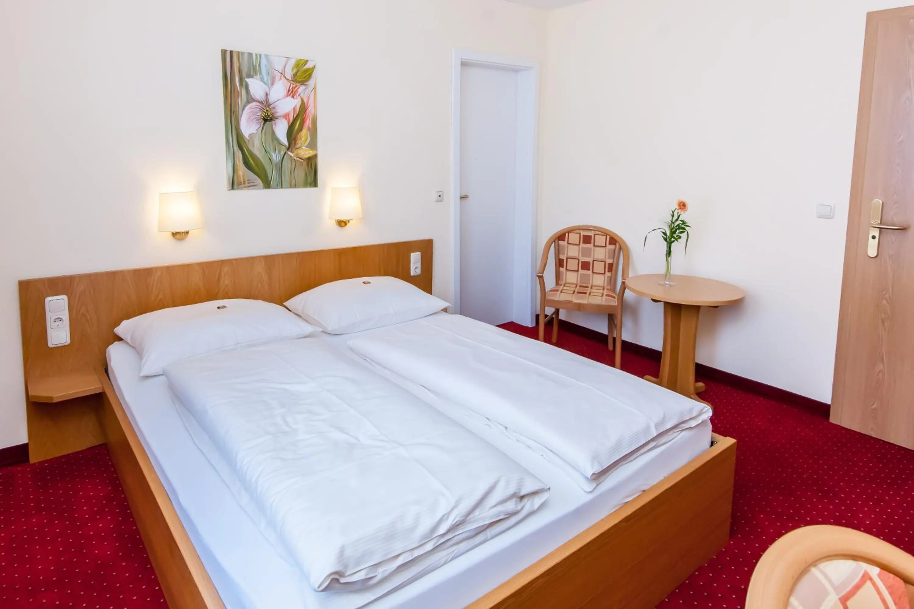 Bed in Hotel Englischer Hof