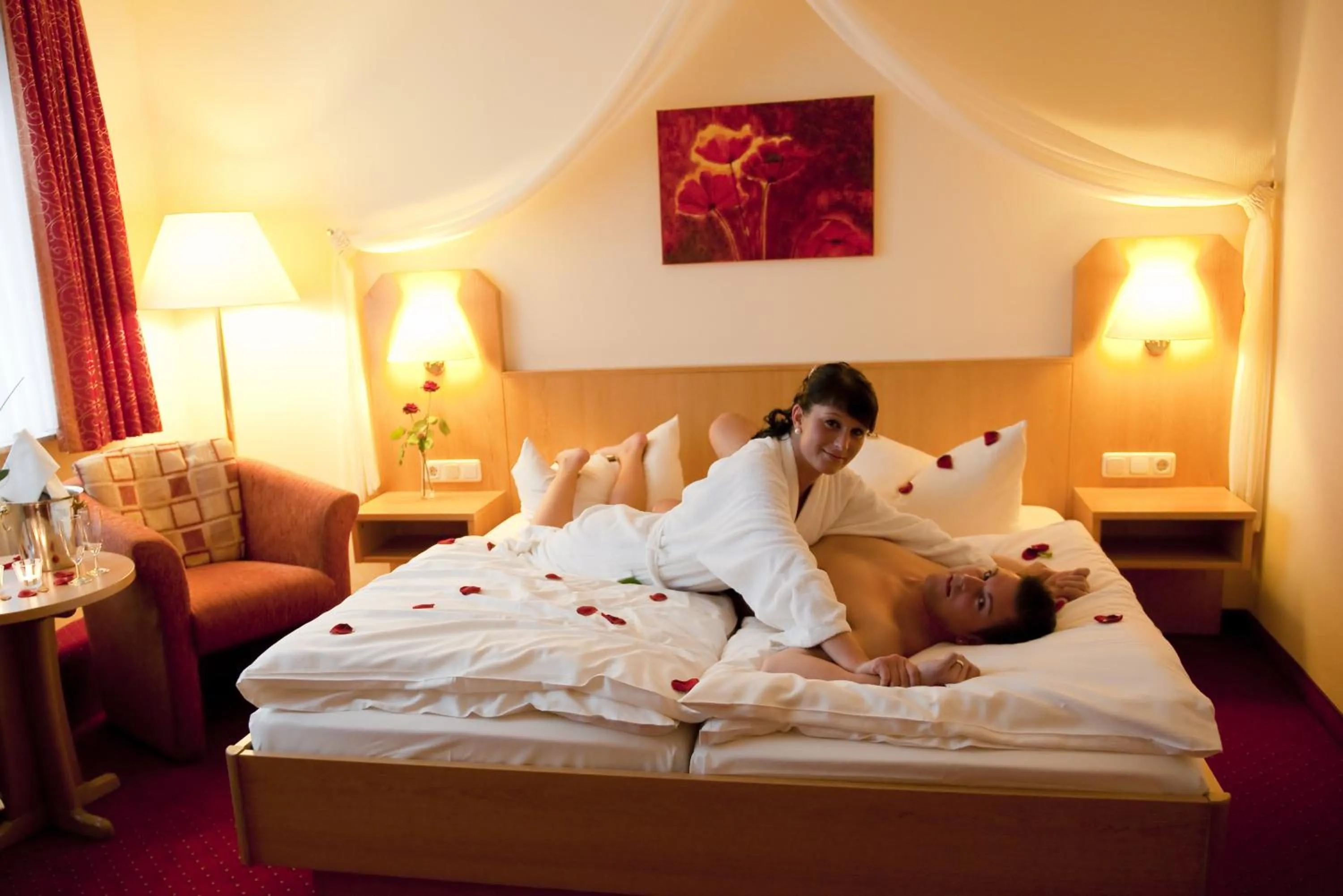 Guests, Bed in Hotel Englischer Hof