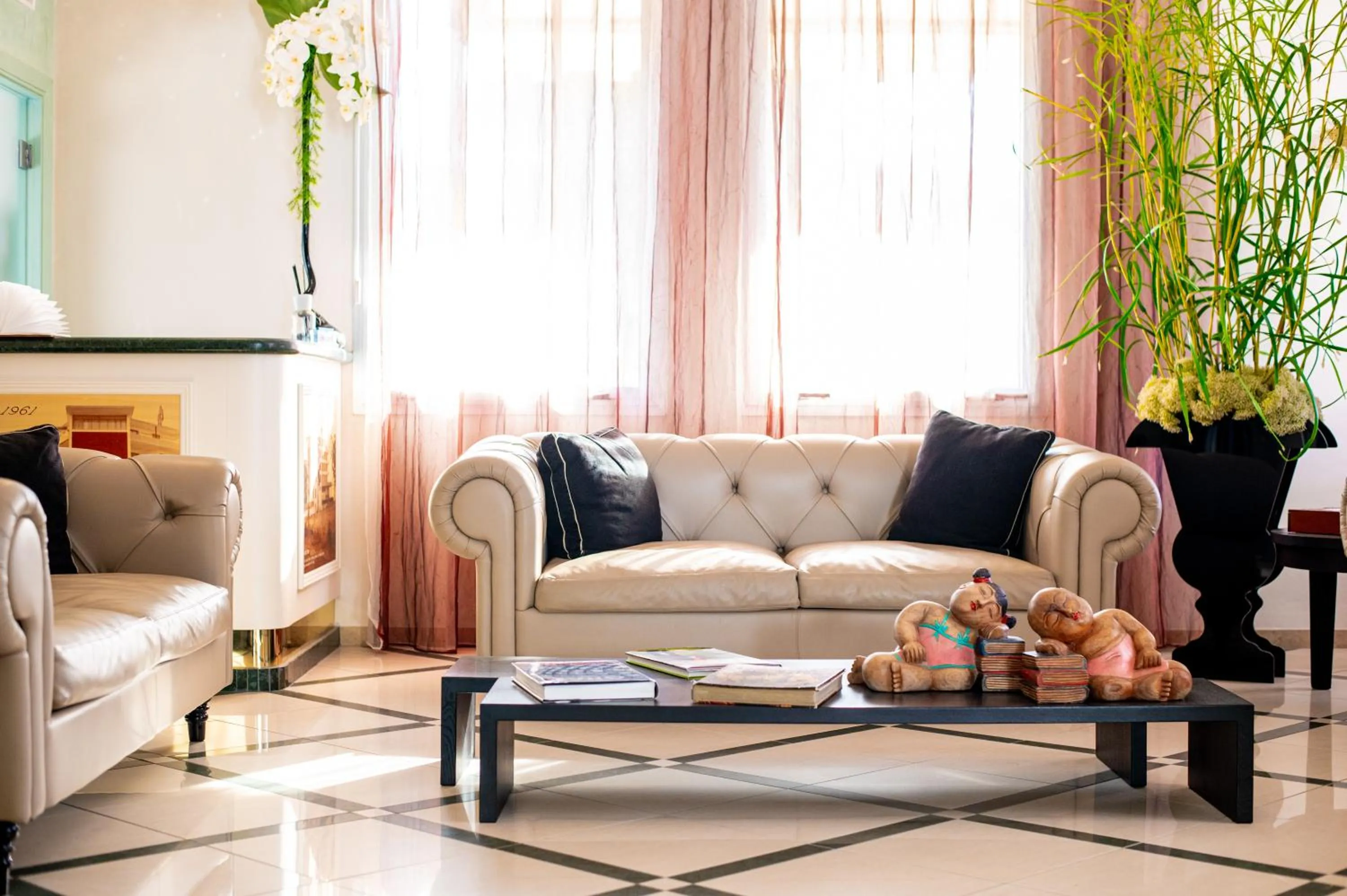 Lobby or reception in Hotel Carlton