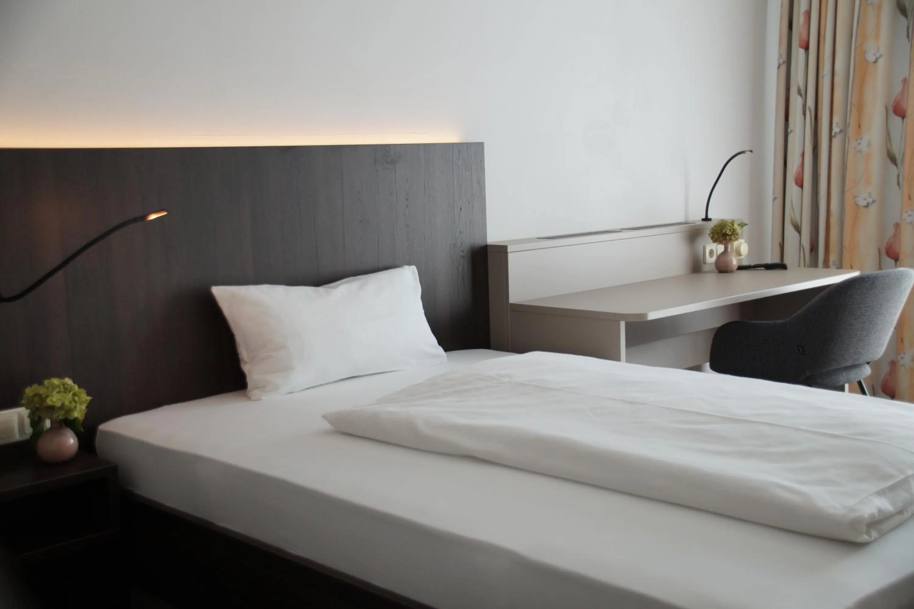 Photo of the whole room, Bed in Hotel Feyrer