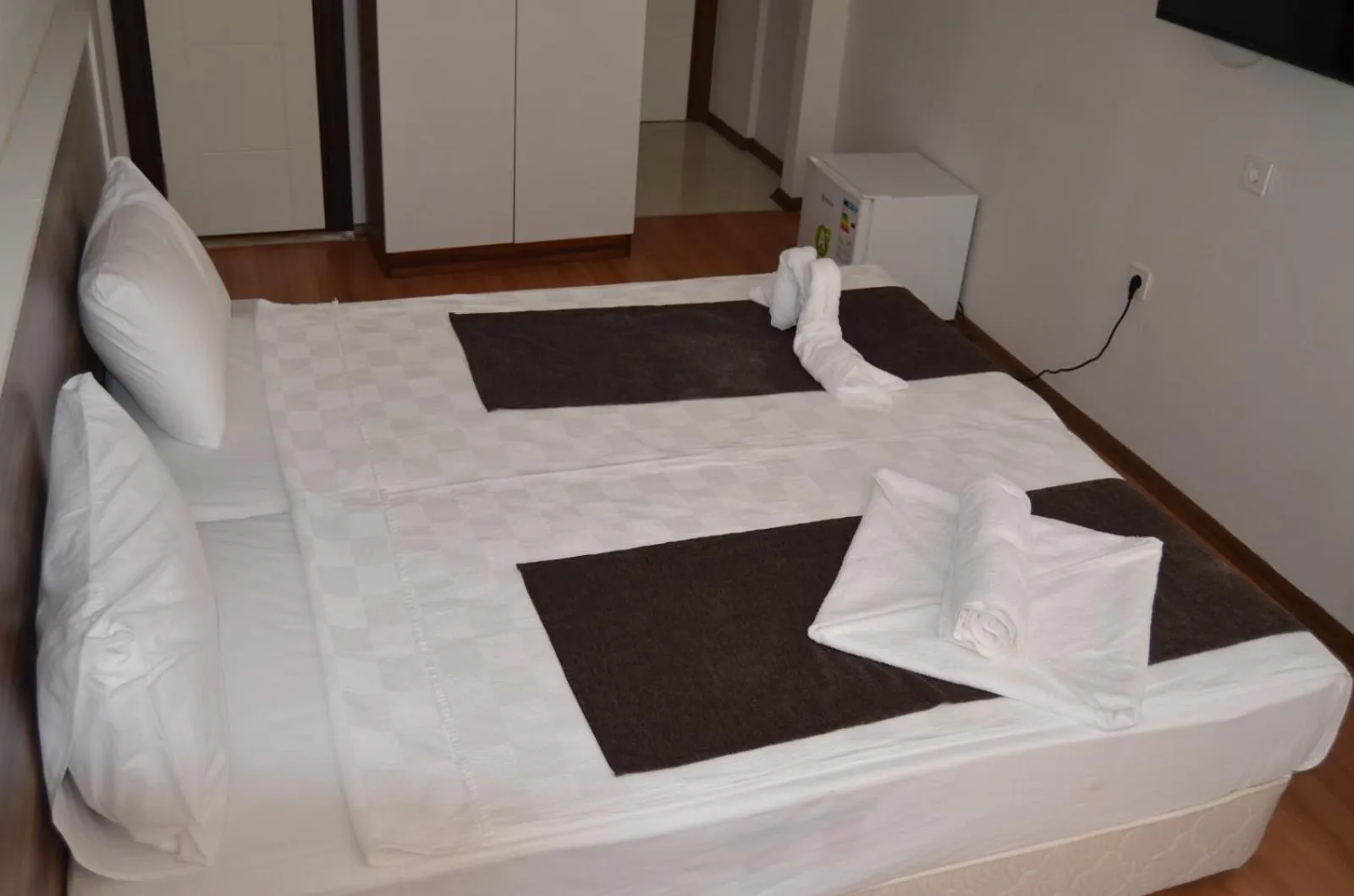 oven, Bed in Grand Antalya Hotel